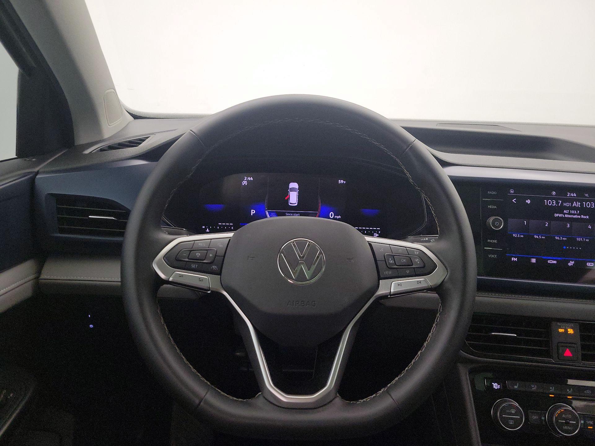 Thumbnail: 2024 Volkswagen Taos - 10