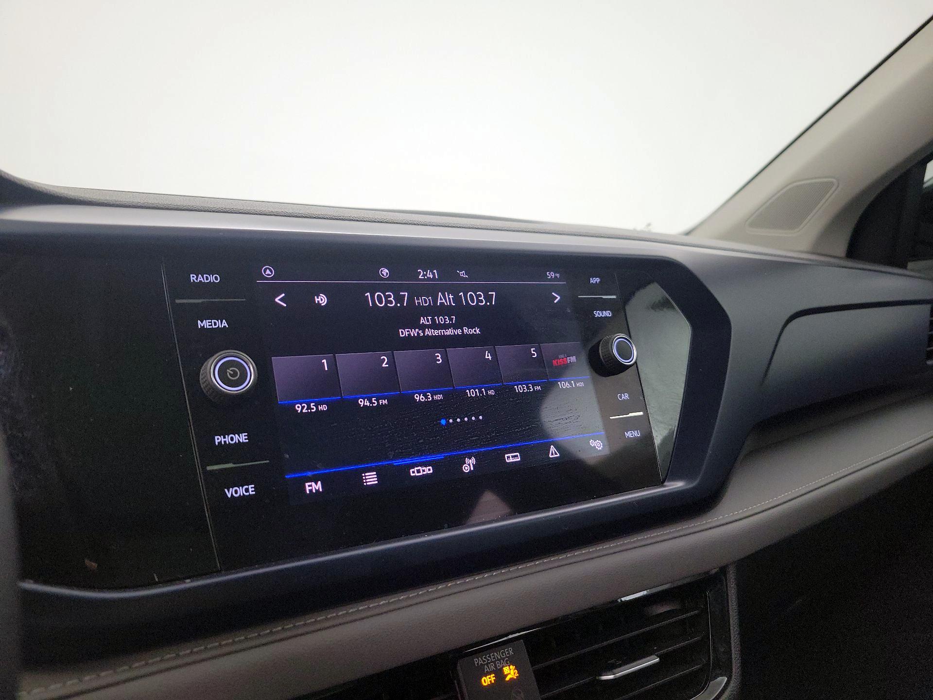 Thumbnail: 2024 Volkswagen Taos - 15