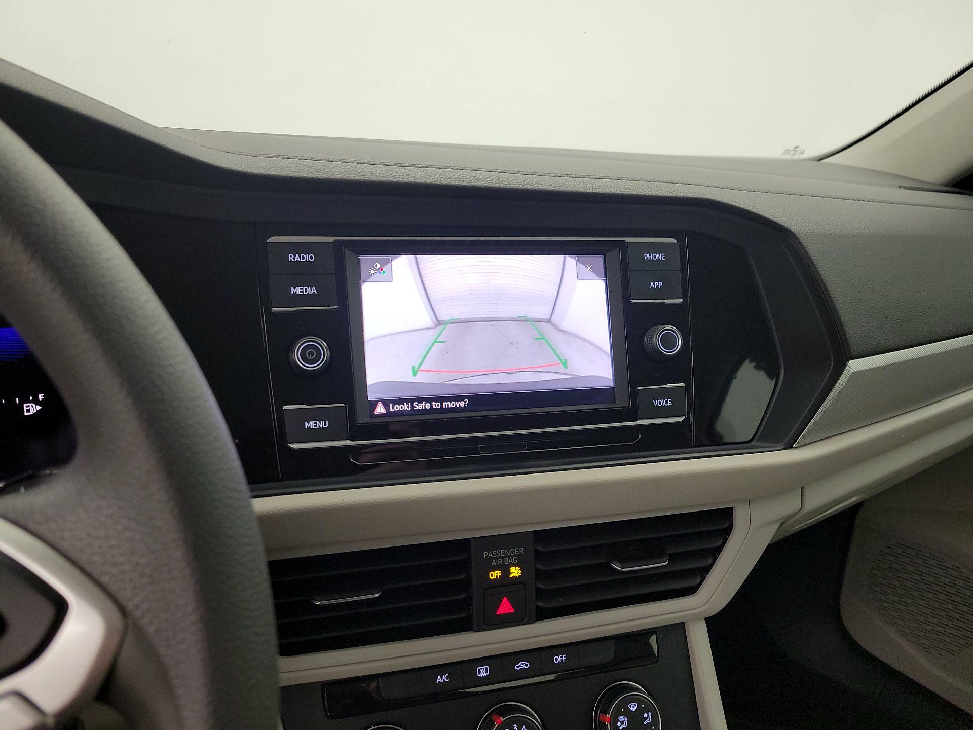 Thumbnail: 2022 Volkswagen Jetta - 14