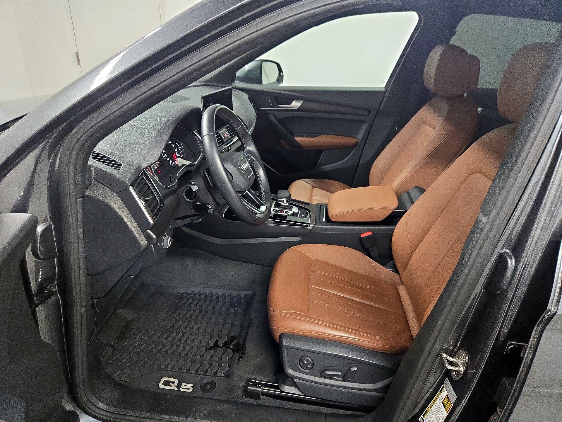 Thumbnail: 2022 Audi Q5 - 11