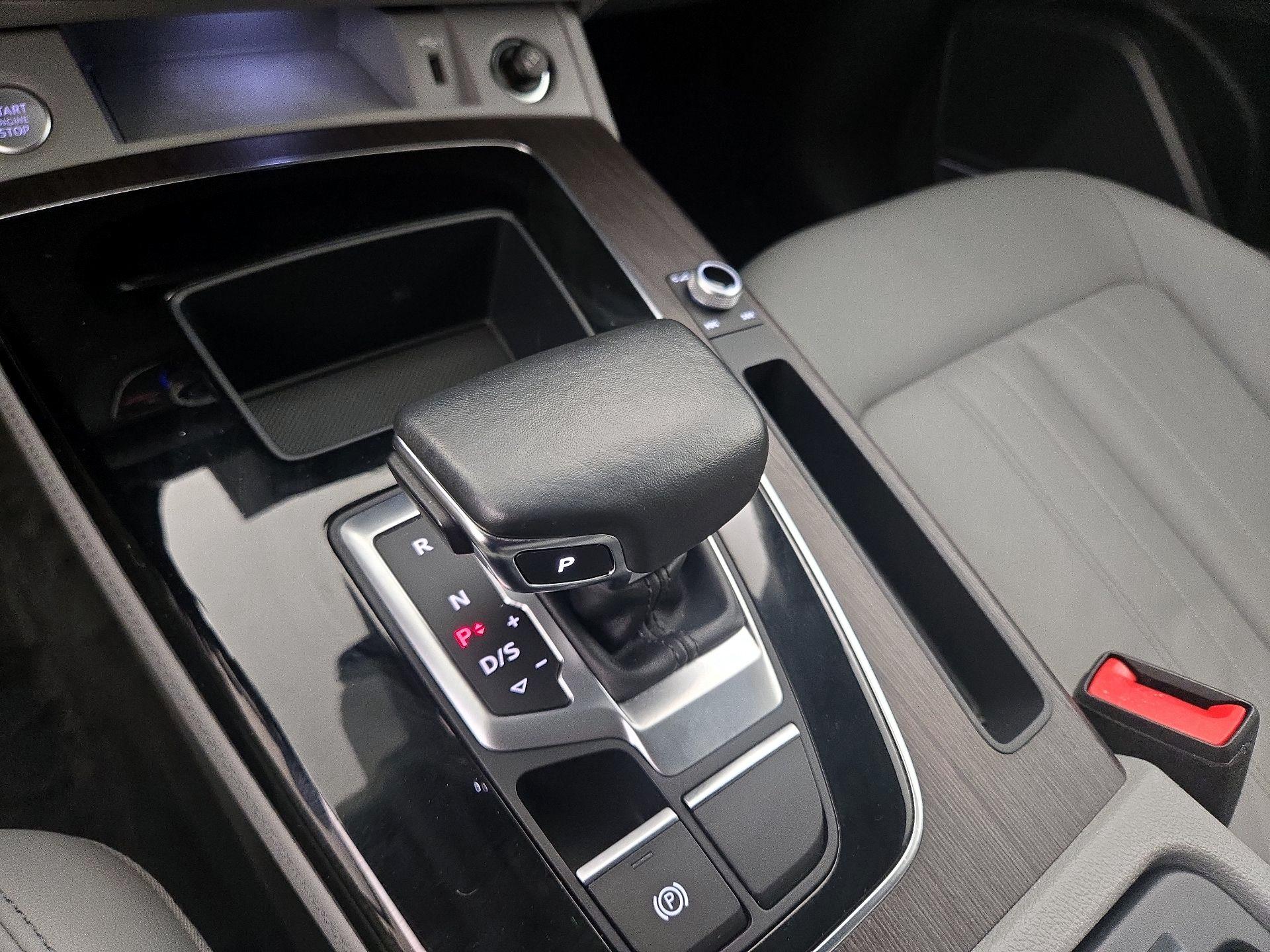 Thumbnail: 2022 Audi Q5 - 18