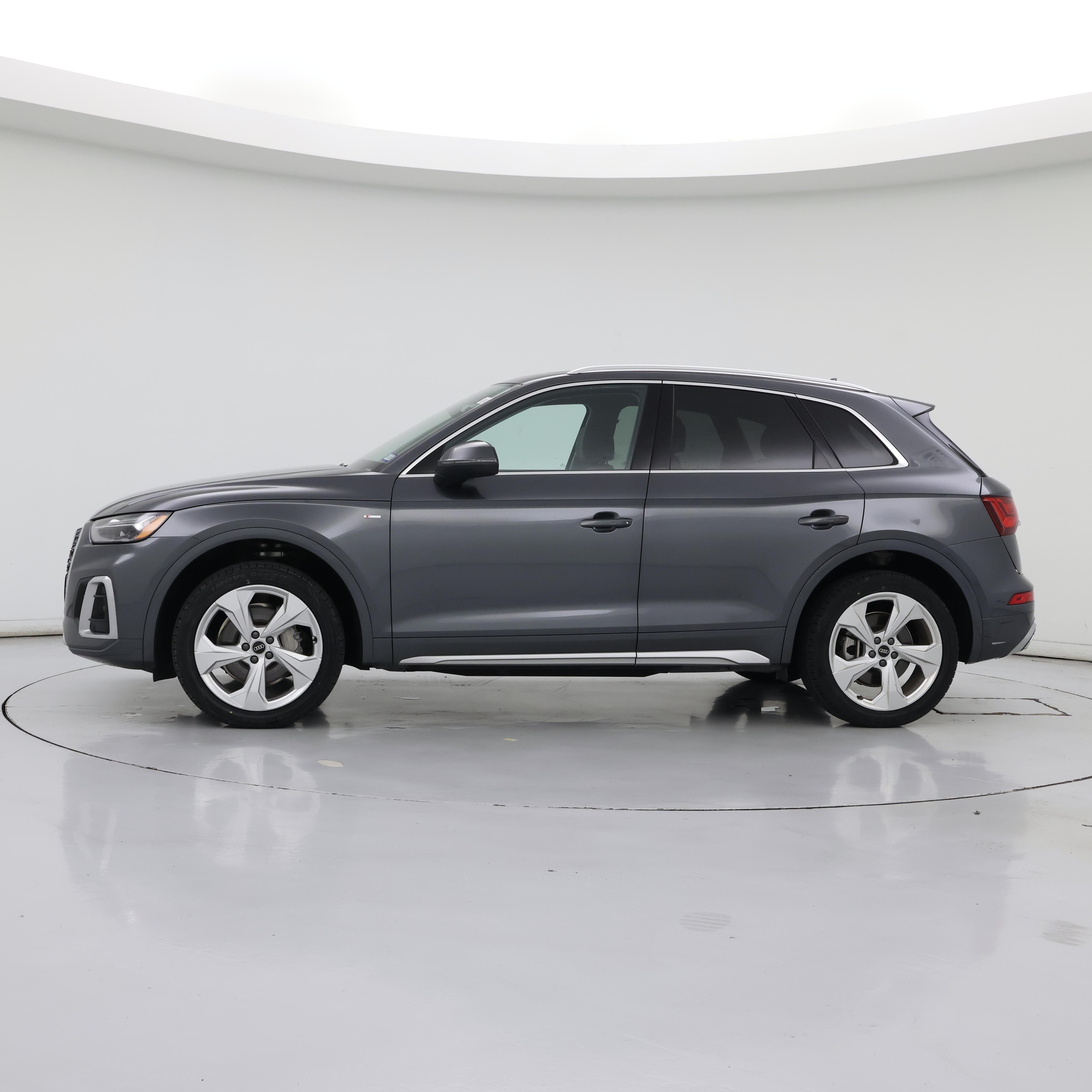 Thumbnail: 2022 Audi Q5 - 3