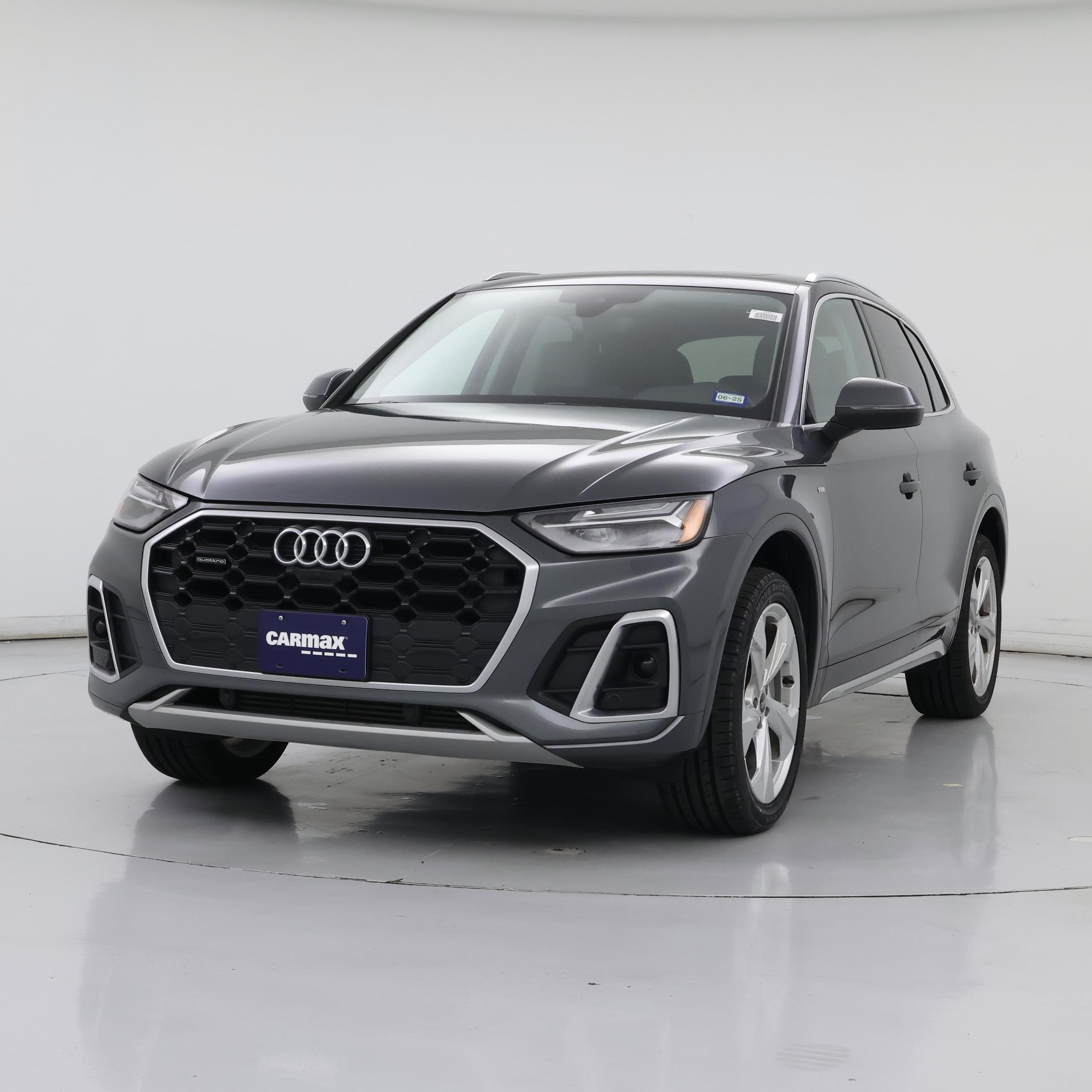 Thumbnail: 2022 Audi Q5 - 4