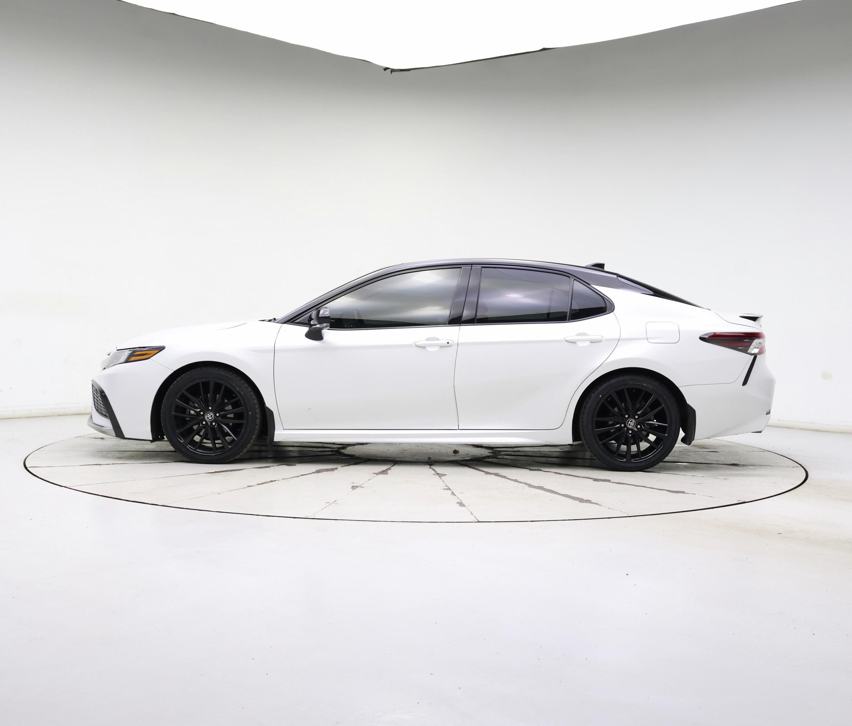 Thumbnail: 2023 Toyota Camry - 3