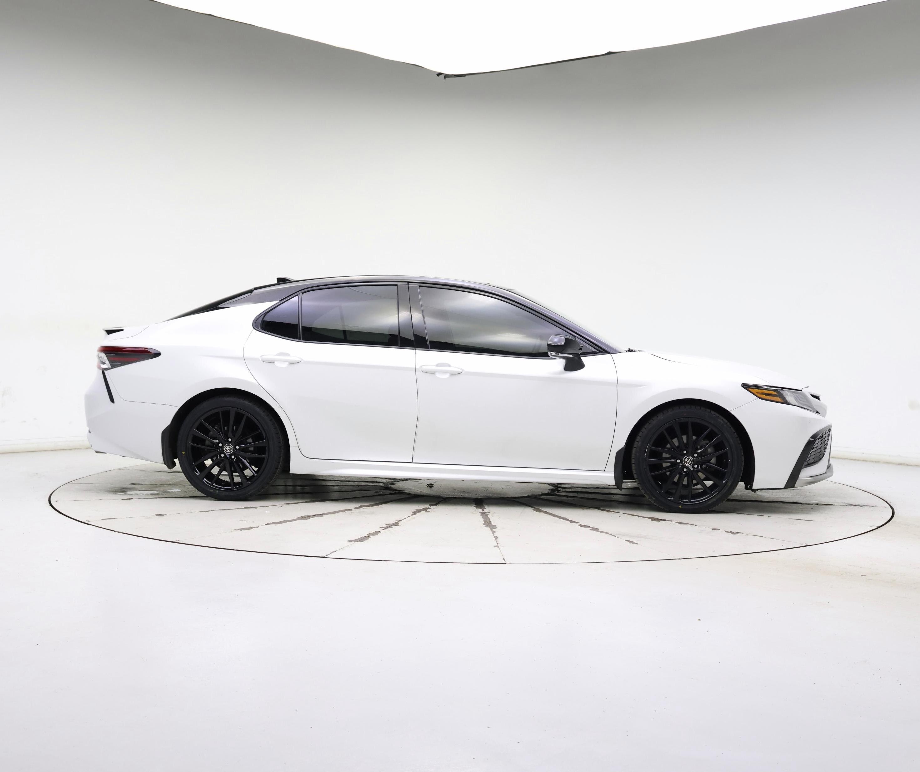 Thumbnail: 2023 Toyota Camry - 7