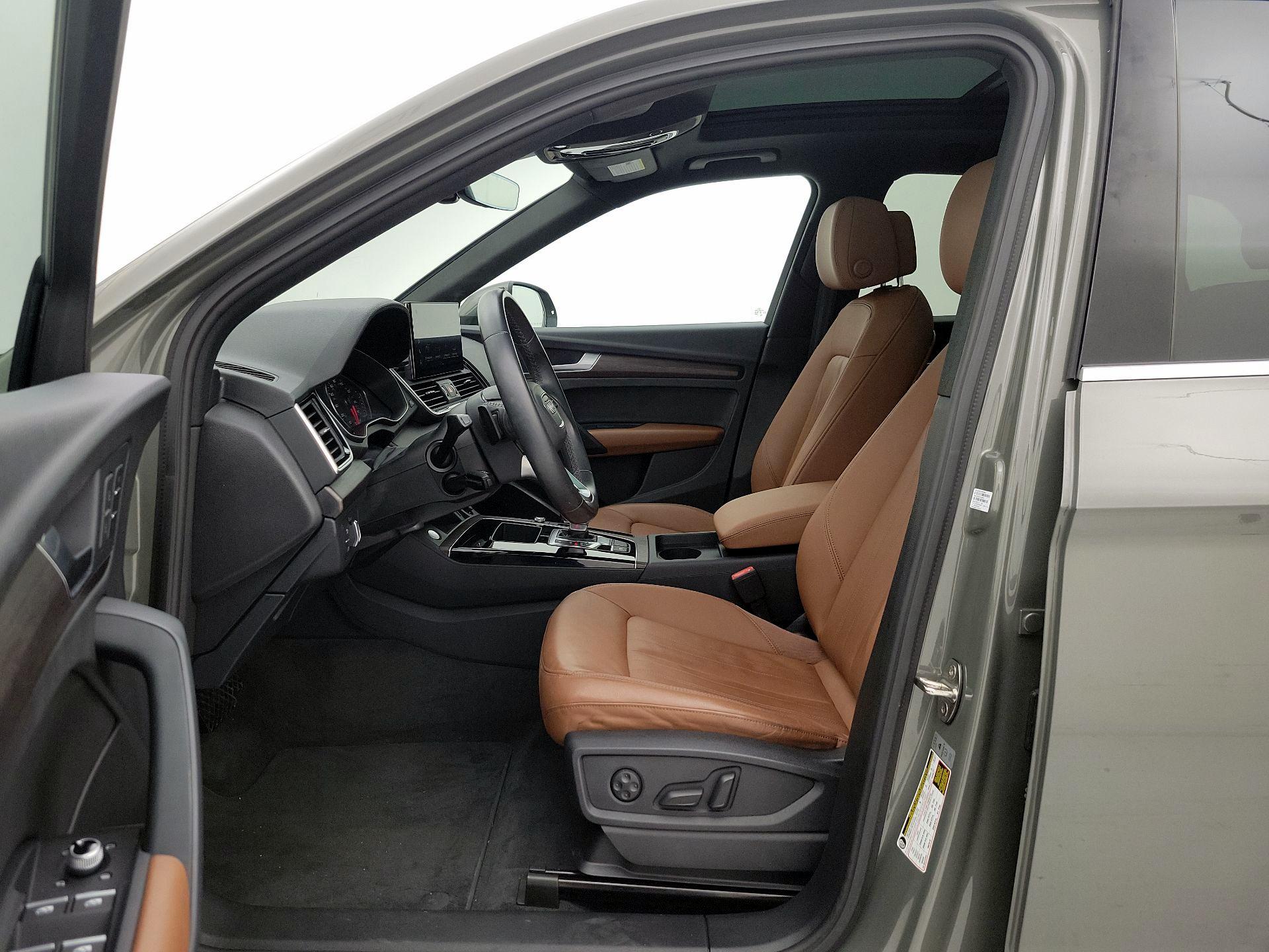 Thumbnail: 2023 Audi Q5 - 11