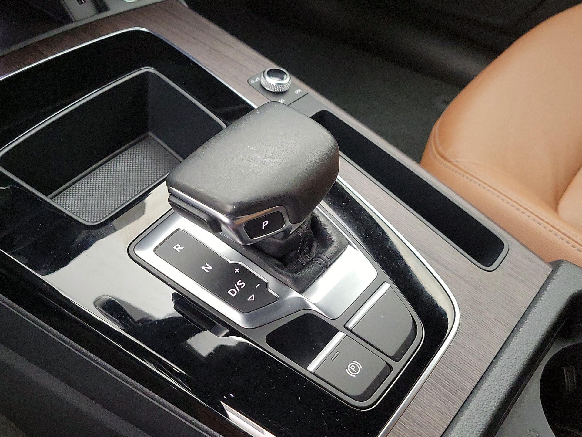 Thumbnail: 2023 Audi Q5 - 17