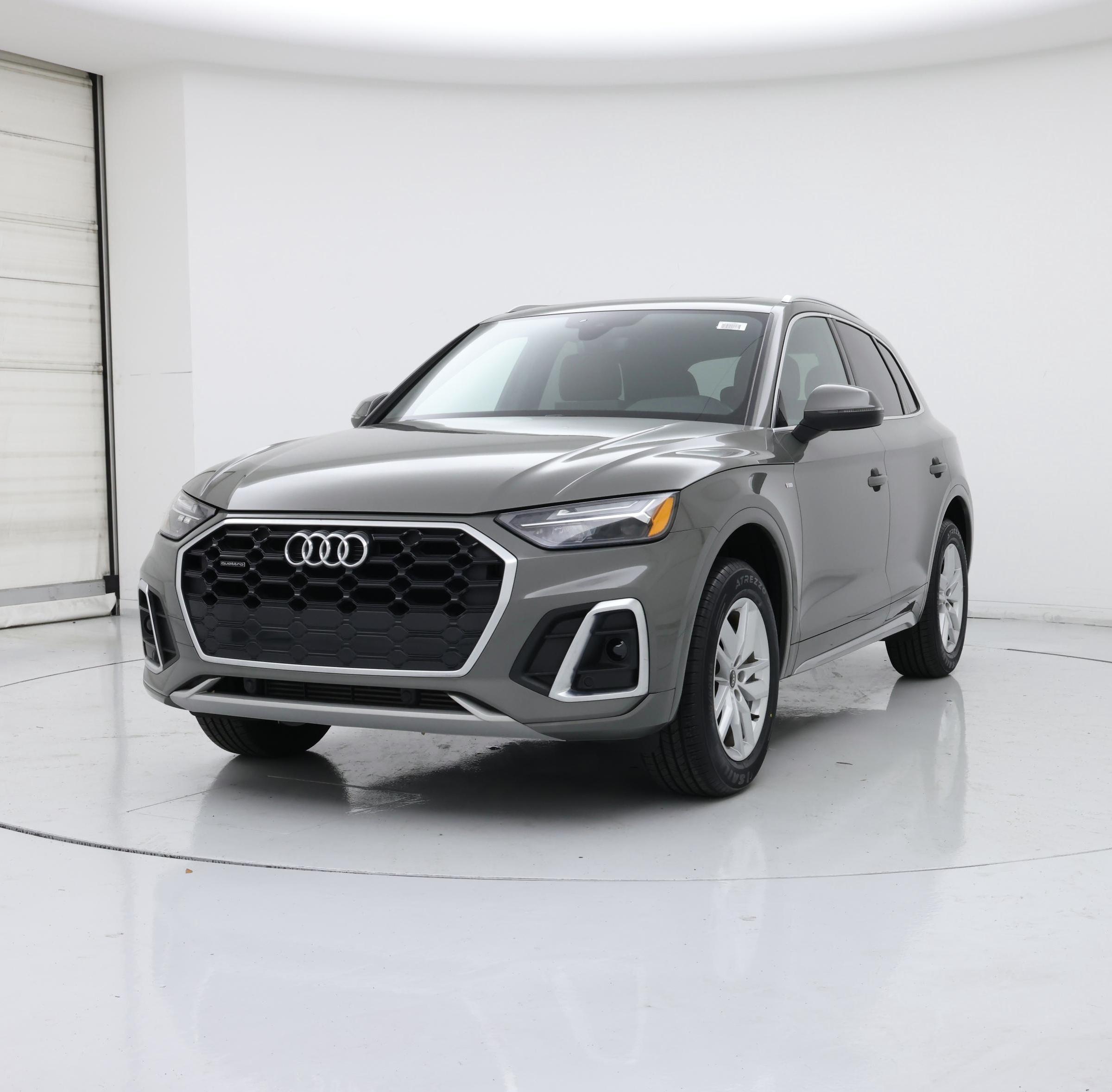 Thumbnail: 2023 Audi Q5 - 4