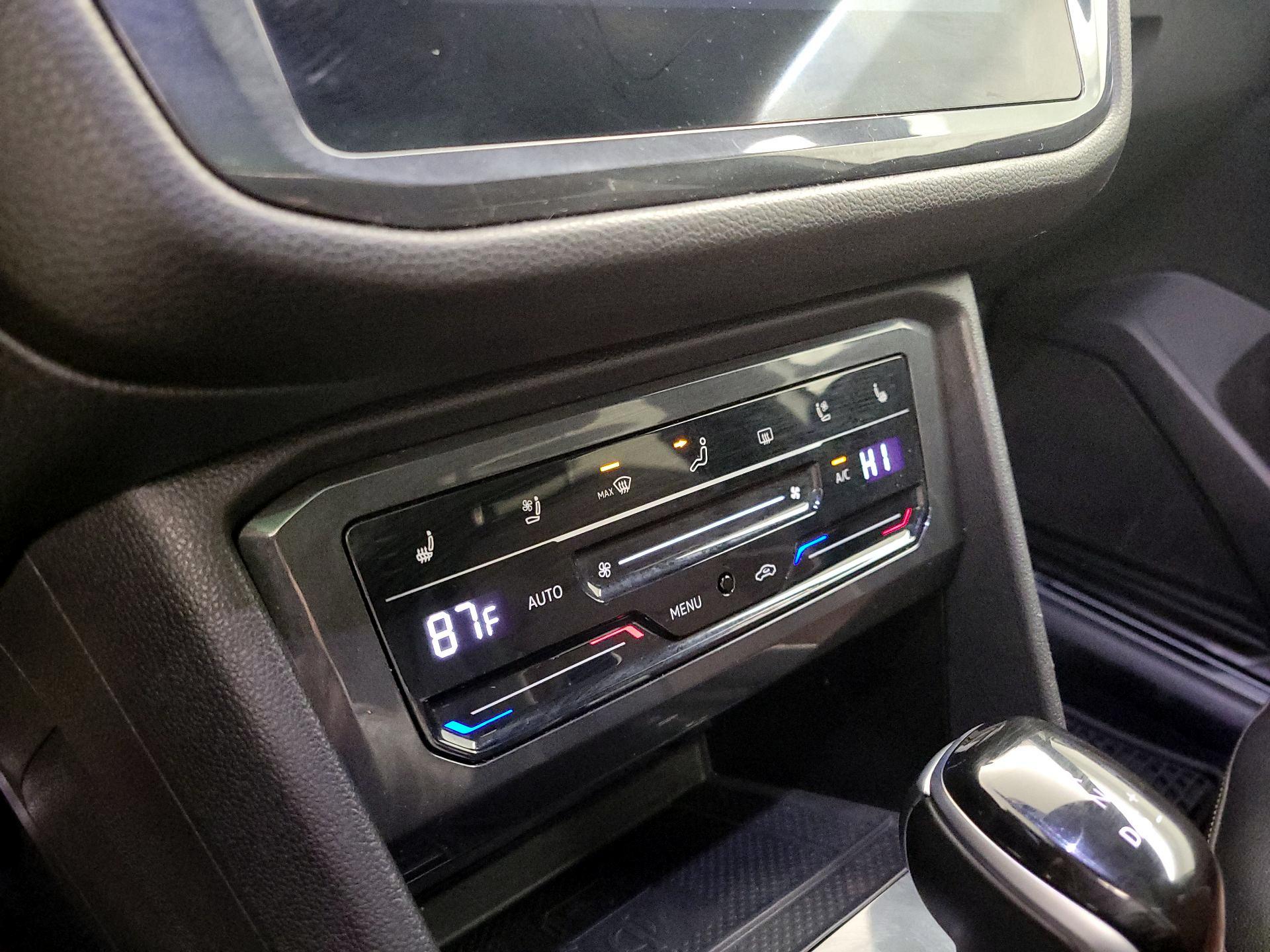 Thumbnail: 2024 Volkswagen Tiguan - 16