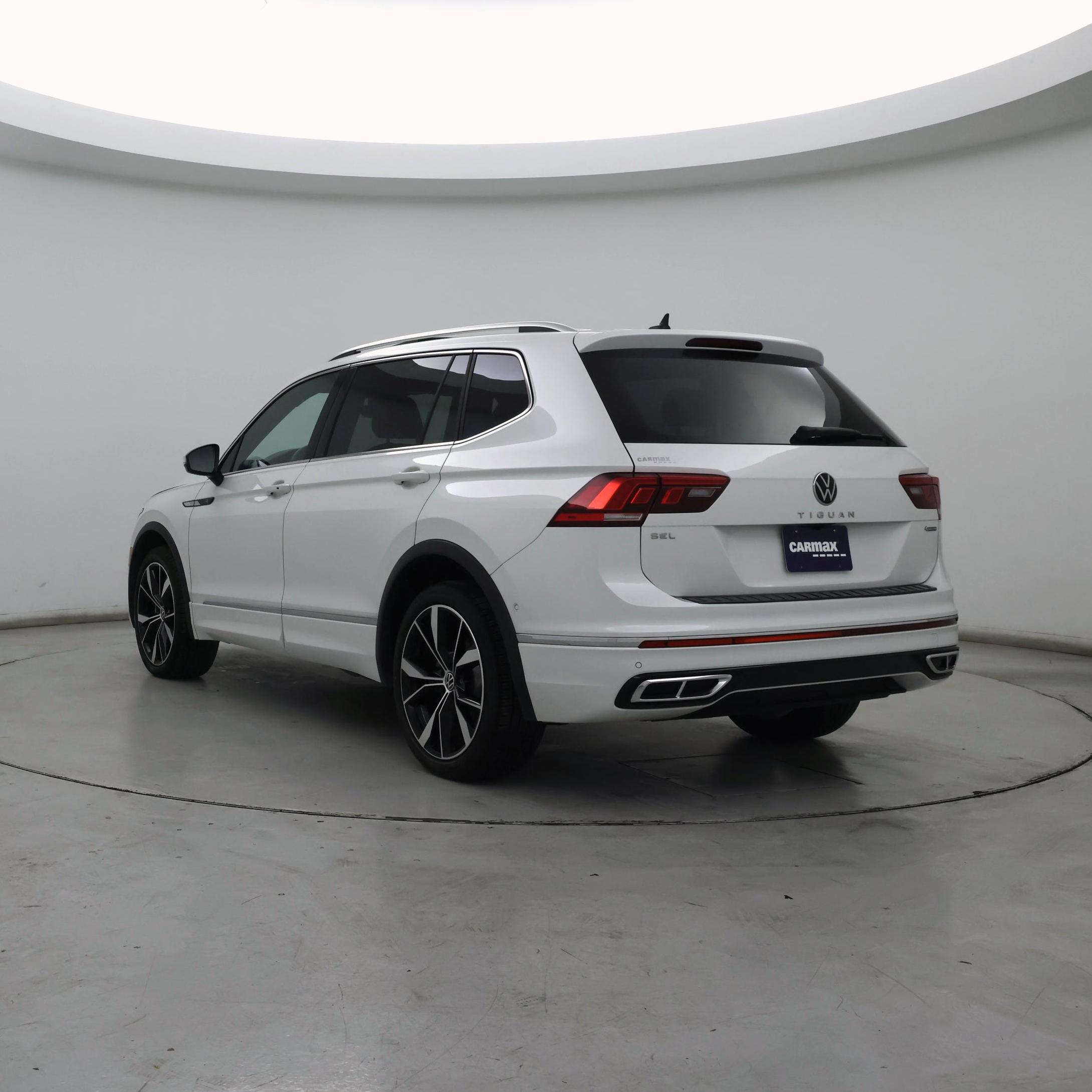 Thumbnail: 2024 Volkswagen Tiguan - 2