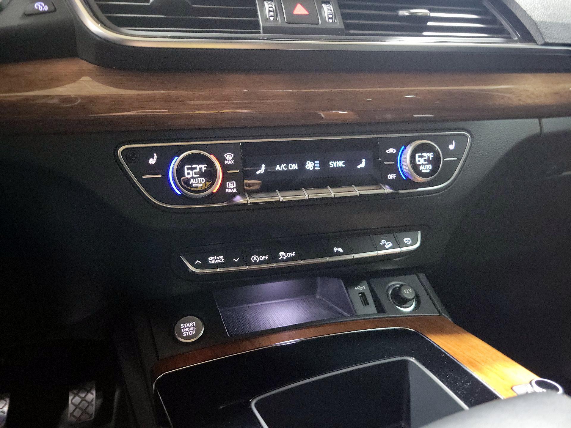 Thumbnail: 2022 Audi Q5 - 16