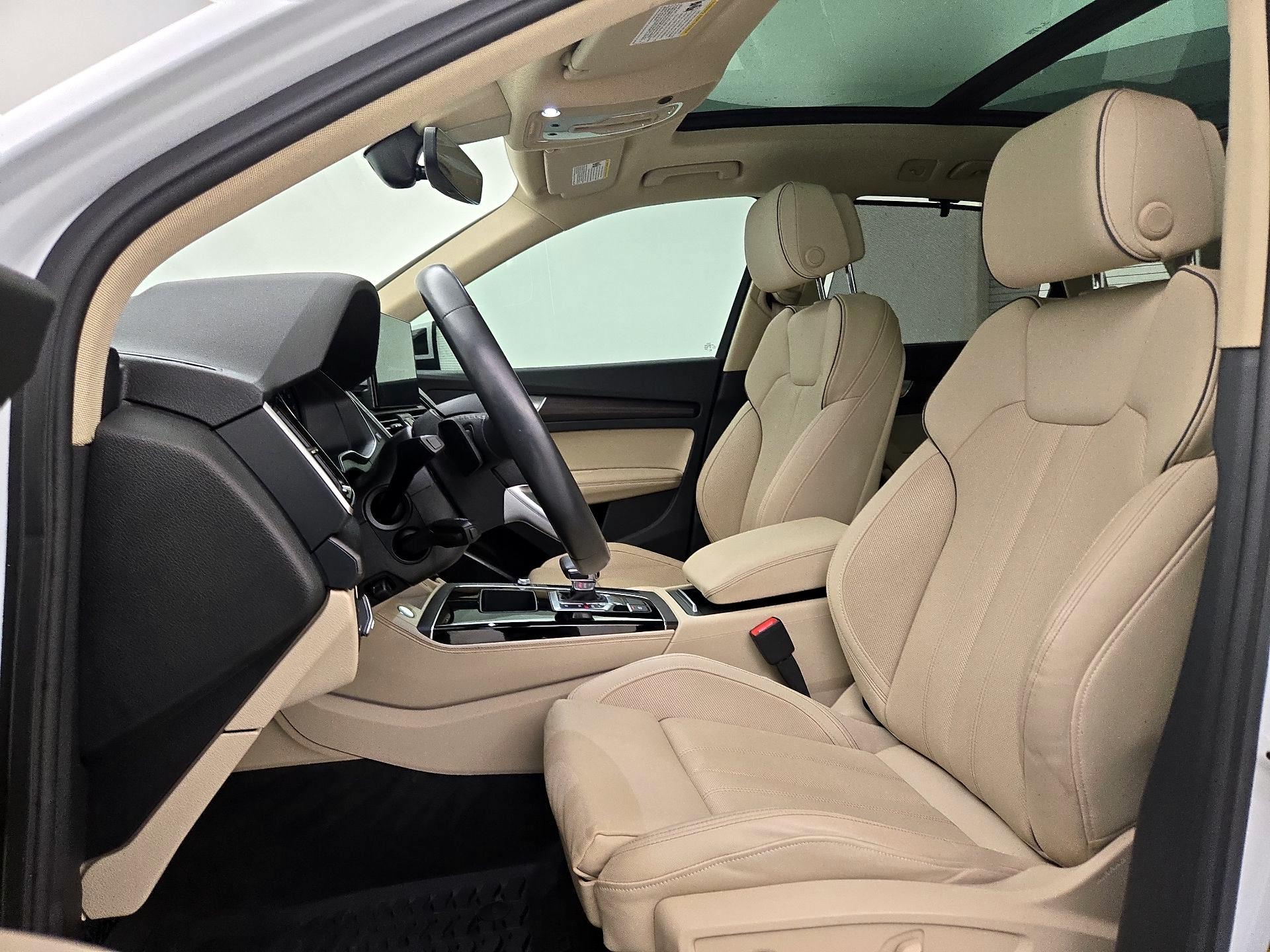 Thumbnail: 2022 Audi Q5 - 11