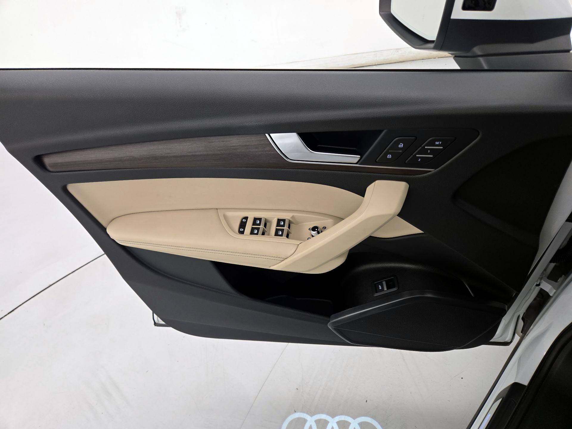 Thumbnail: 2022 Audi Q5 - 12