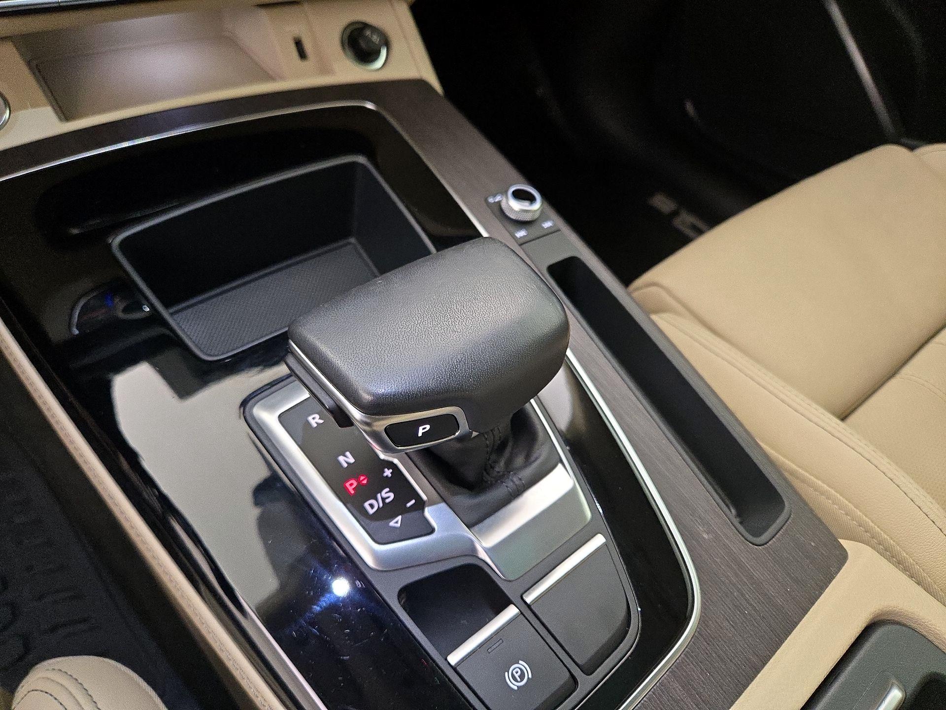 Thumbnail: 2022 Audi Q5 - 17