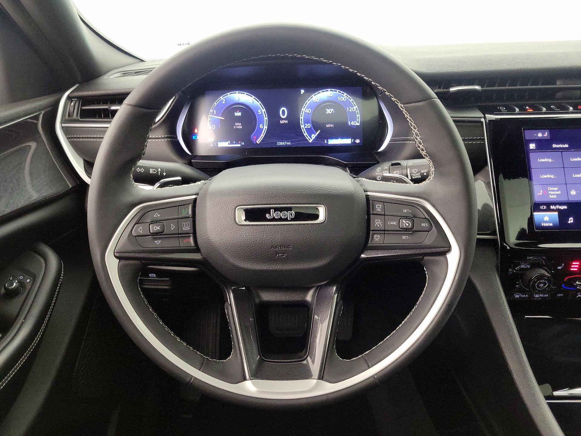 Thumbnail: 2023 Jeep Grand Cherokee - 10