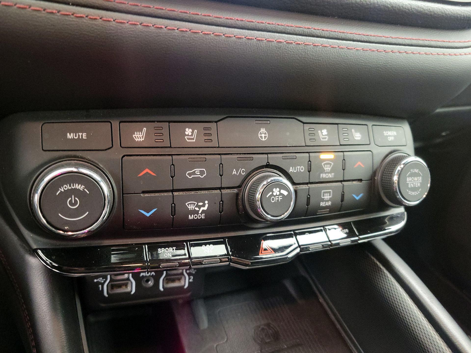 Thumbnail: 2021 Dodge Durango - 17