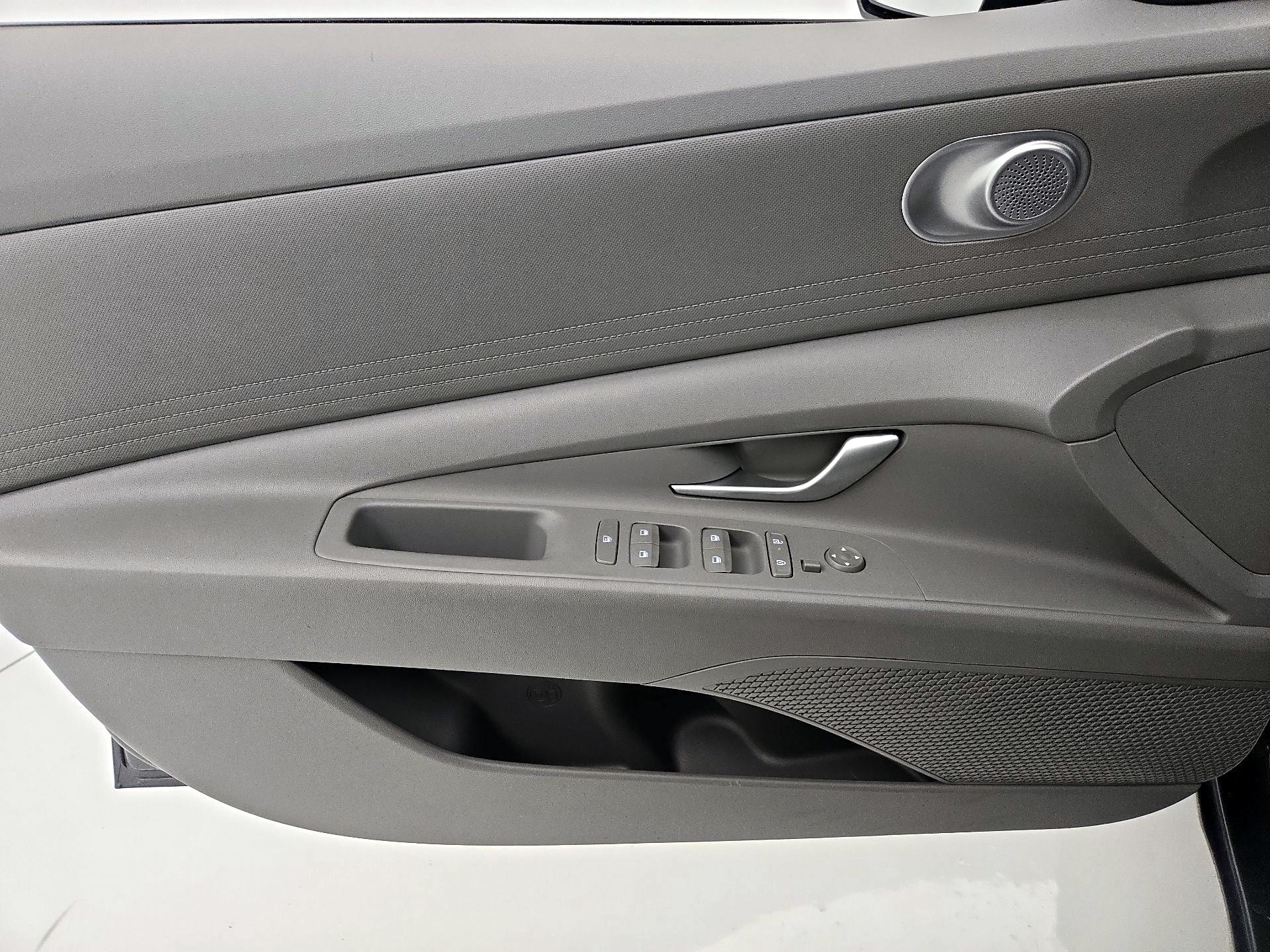 Thumbnail: 2024 Hyundai Elantra - 12