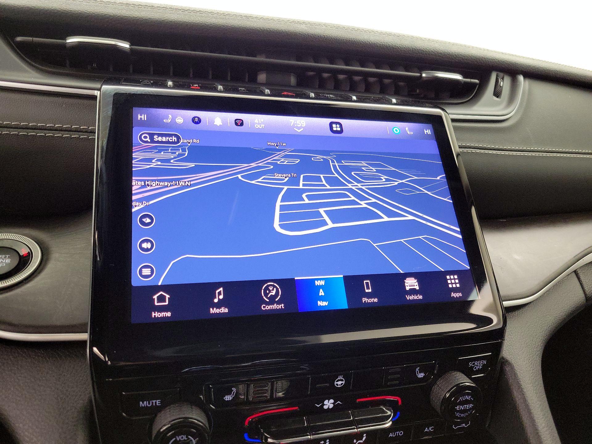 Thumbnail: 2023 Jeep Grand Cherokee - 14