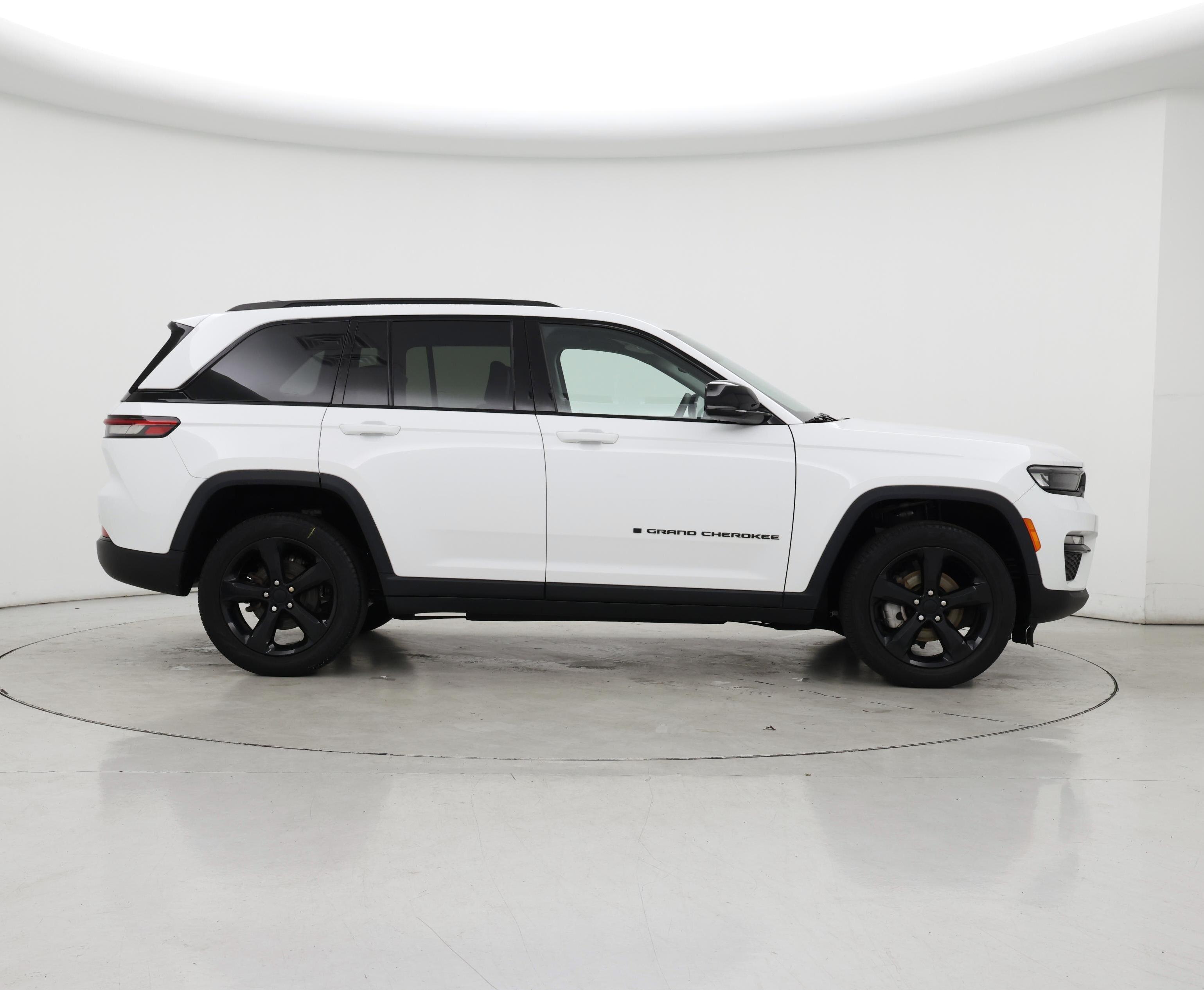 Thumbnail: 2023 Jeep Grand Cherokee - 7