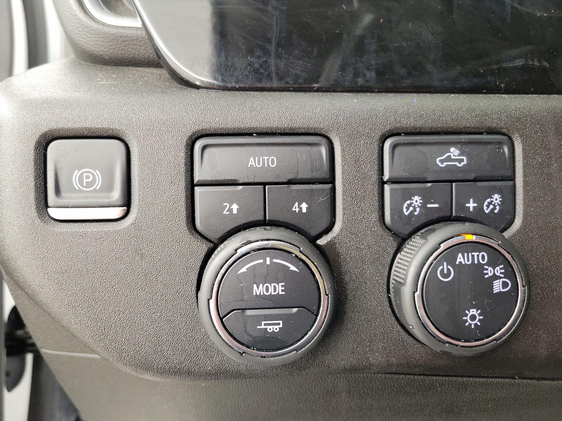 Thumbnail: 2022 Chevrolet Silverado 1500 - 13