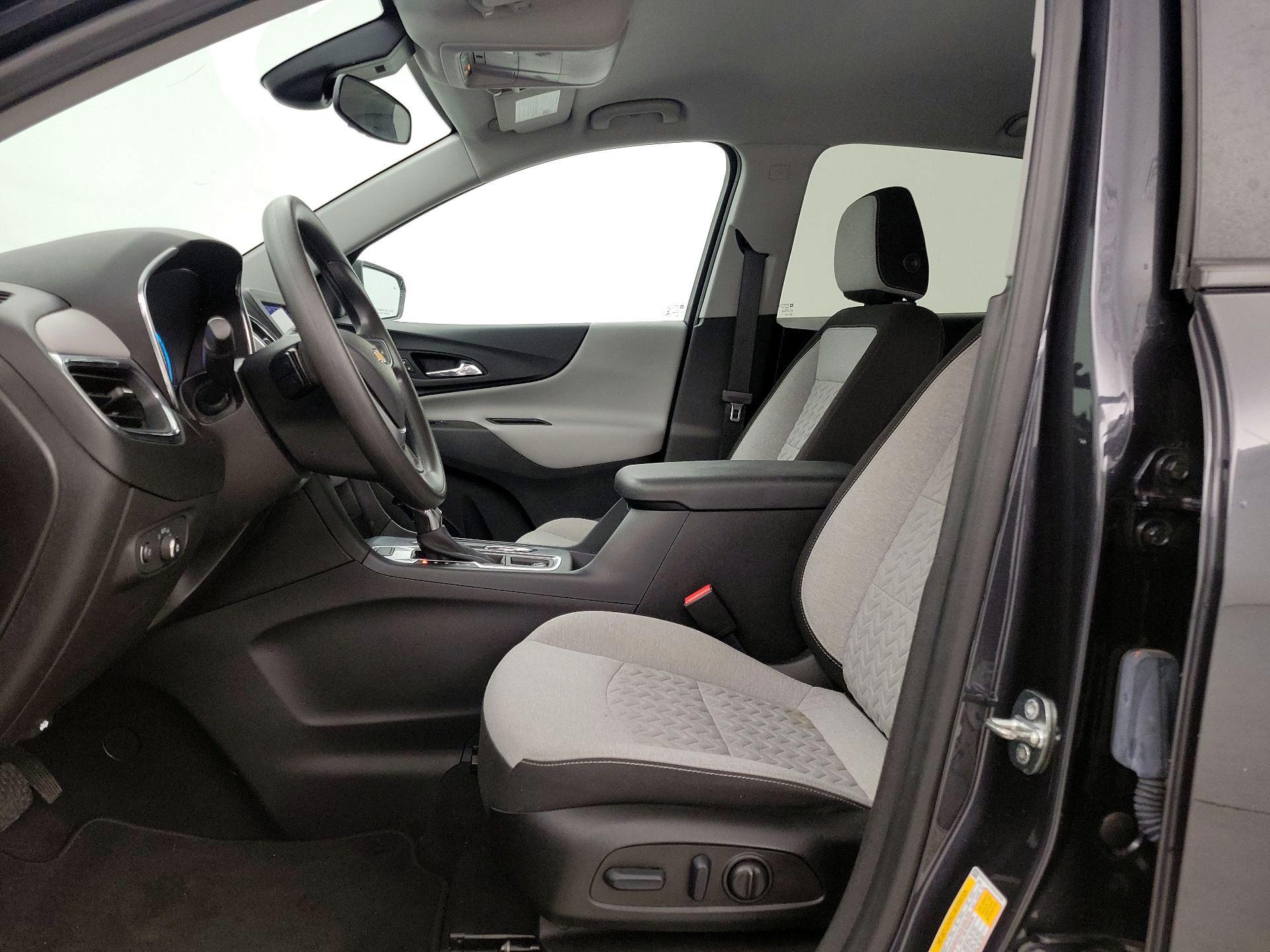 Thumbnail: 2022 Chevrolet Equinox - 11