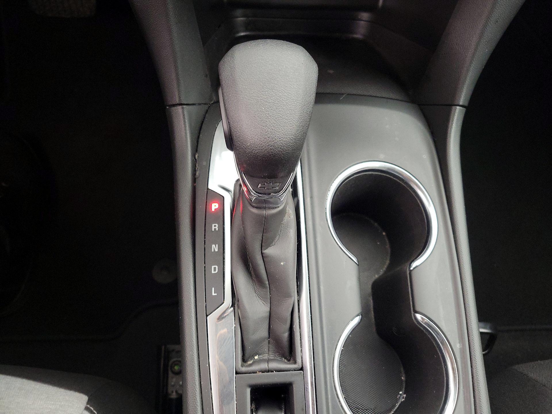 Thumbnail: 2022 Chevrolet Equinox - 17