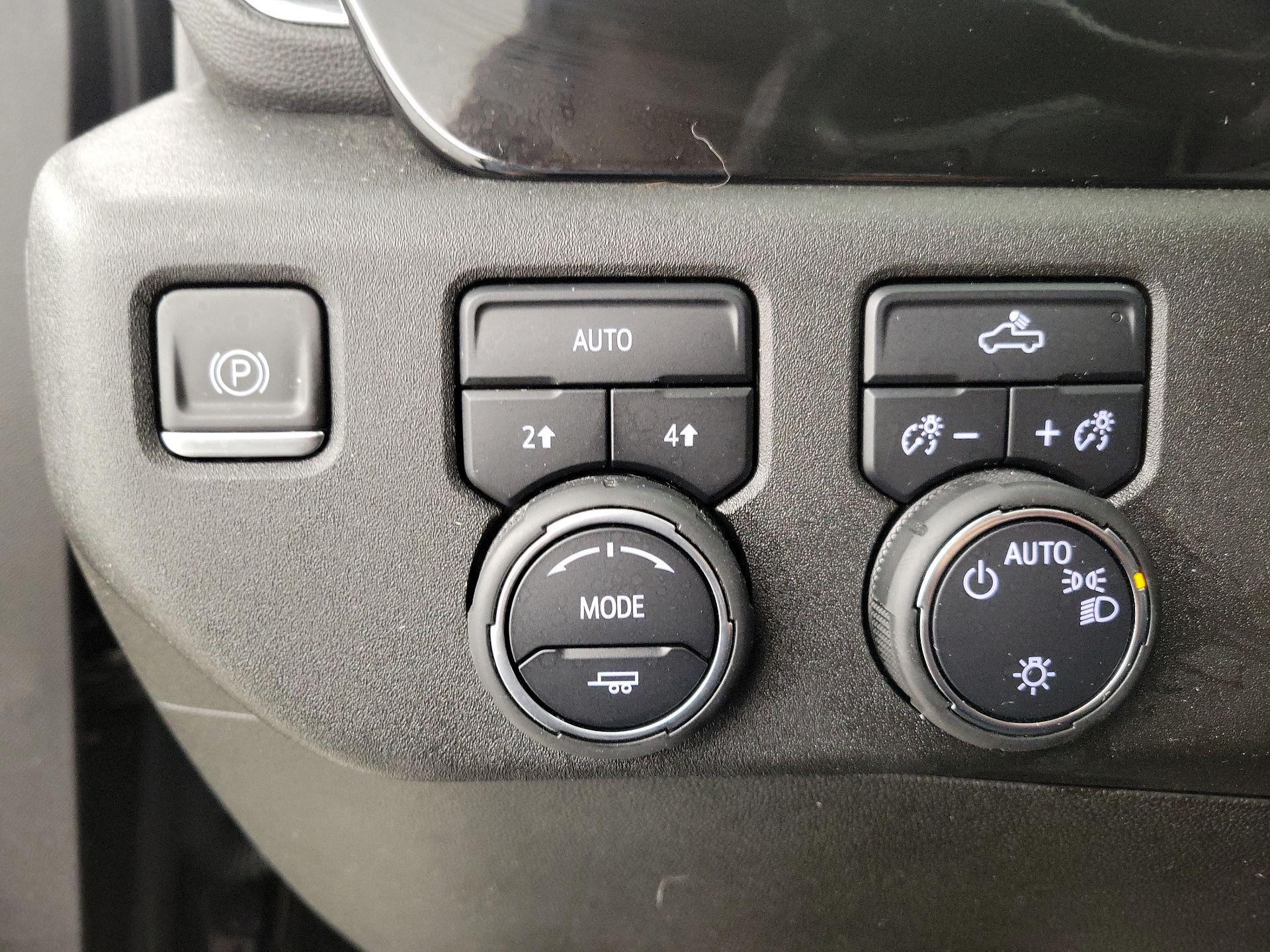 Thumbnail: 2022 Chevrolet Silverado 1500 - 13