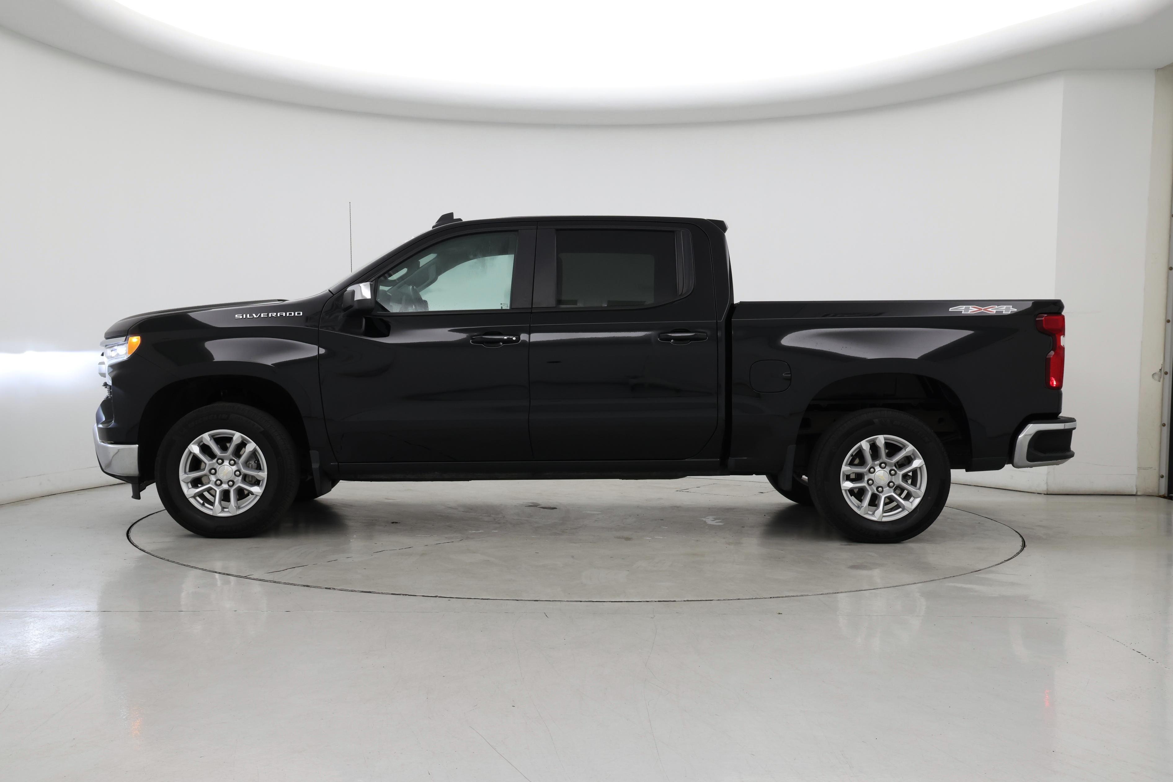 Thumbnail: 2022 Chevrolet Silverado 1500 - 3