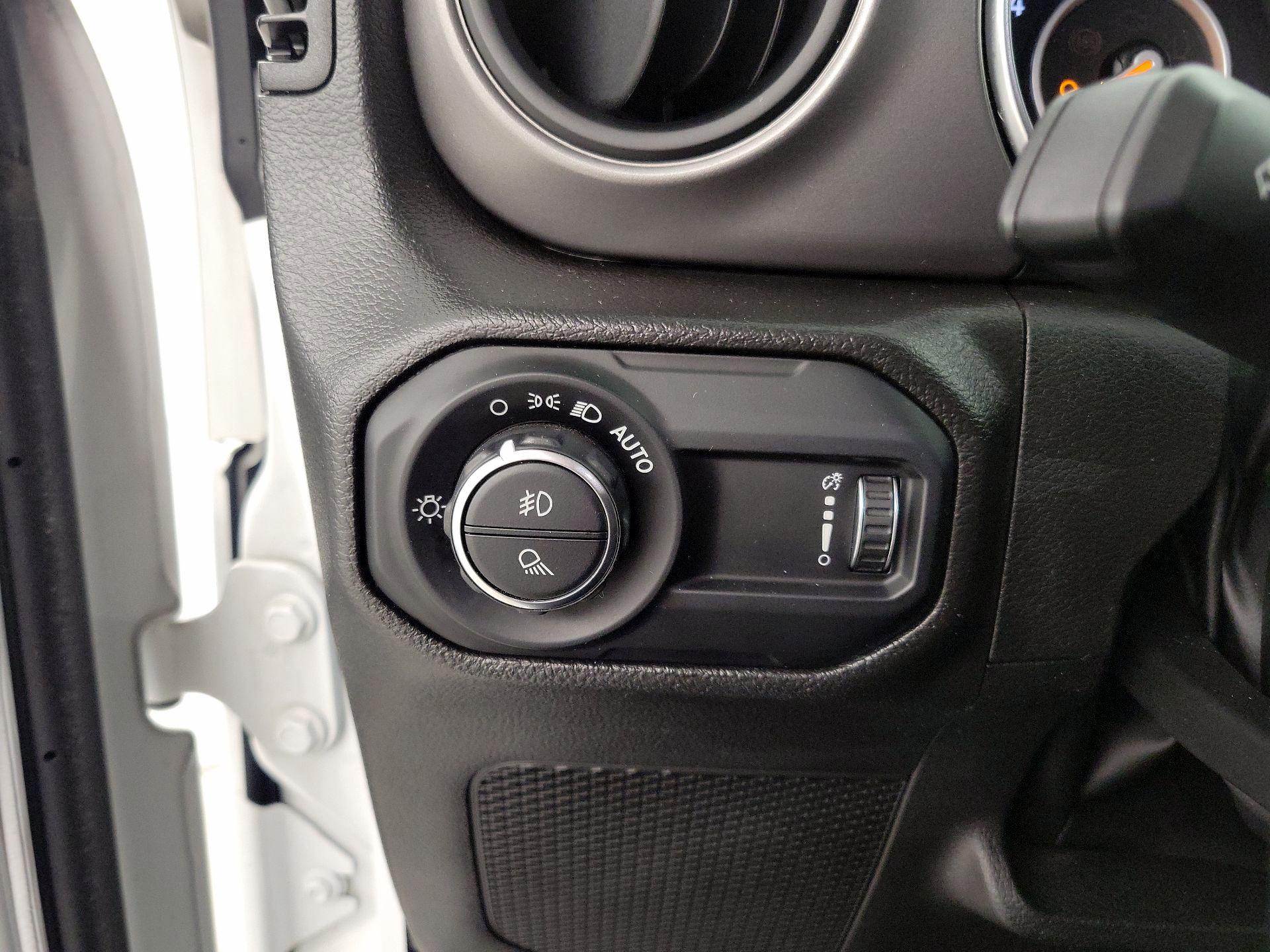 Thumbnail: 2023 Jeep Gladiator - 13