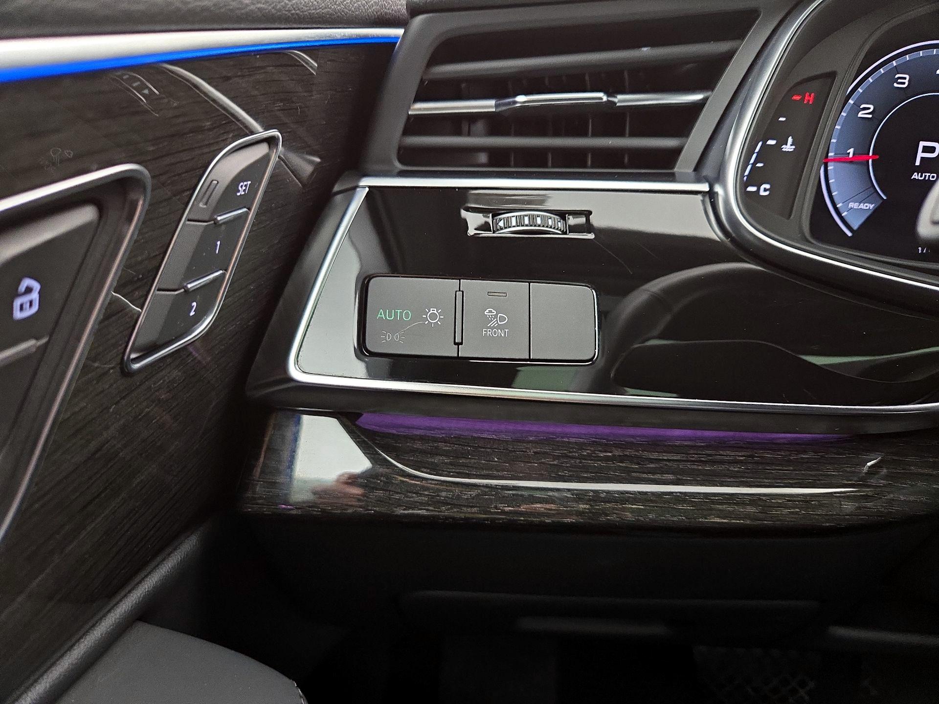 Thumbnail: 2022 Audi Q7 - 13