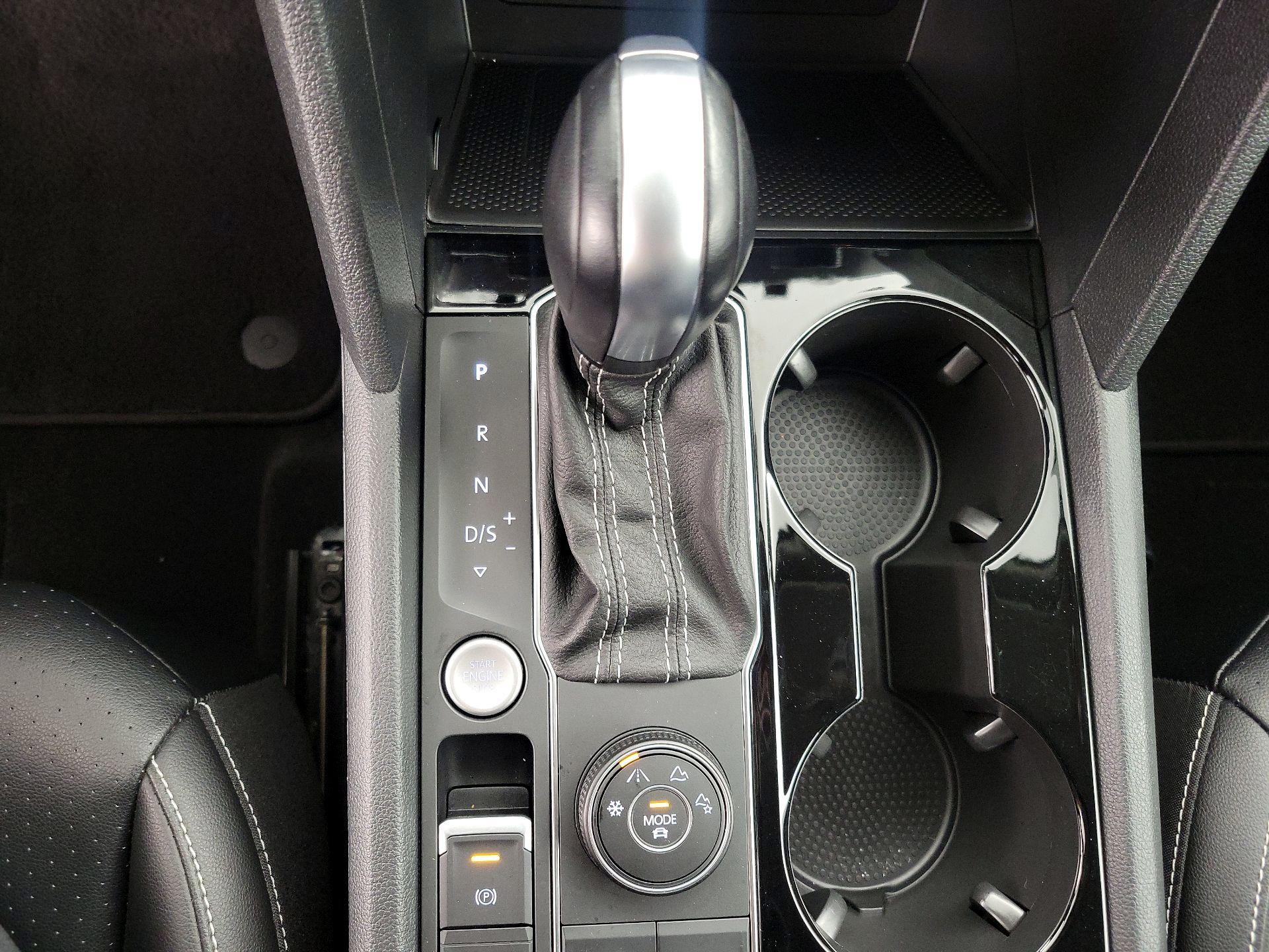 Thumbnail: 2022 Volkswagen Atlas - 17