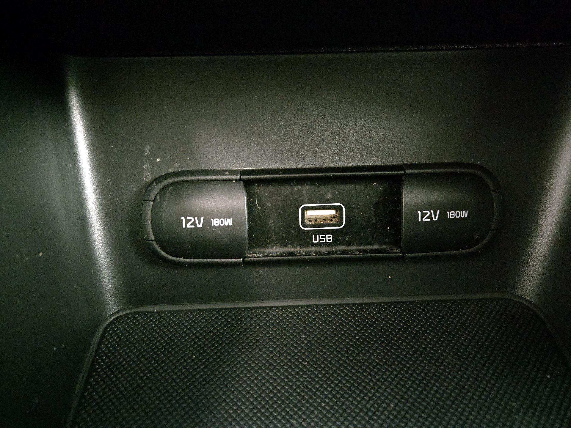 Thumbnail: 2022 Kia Sportage - 18