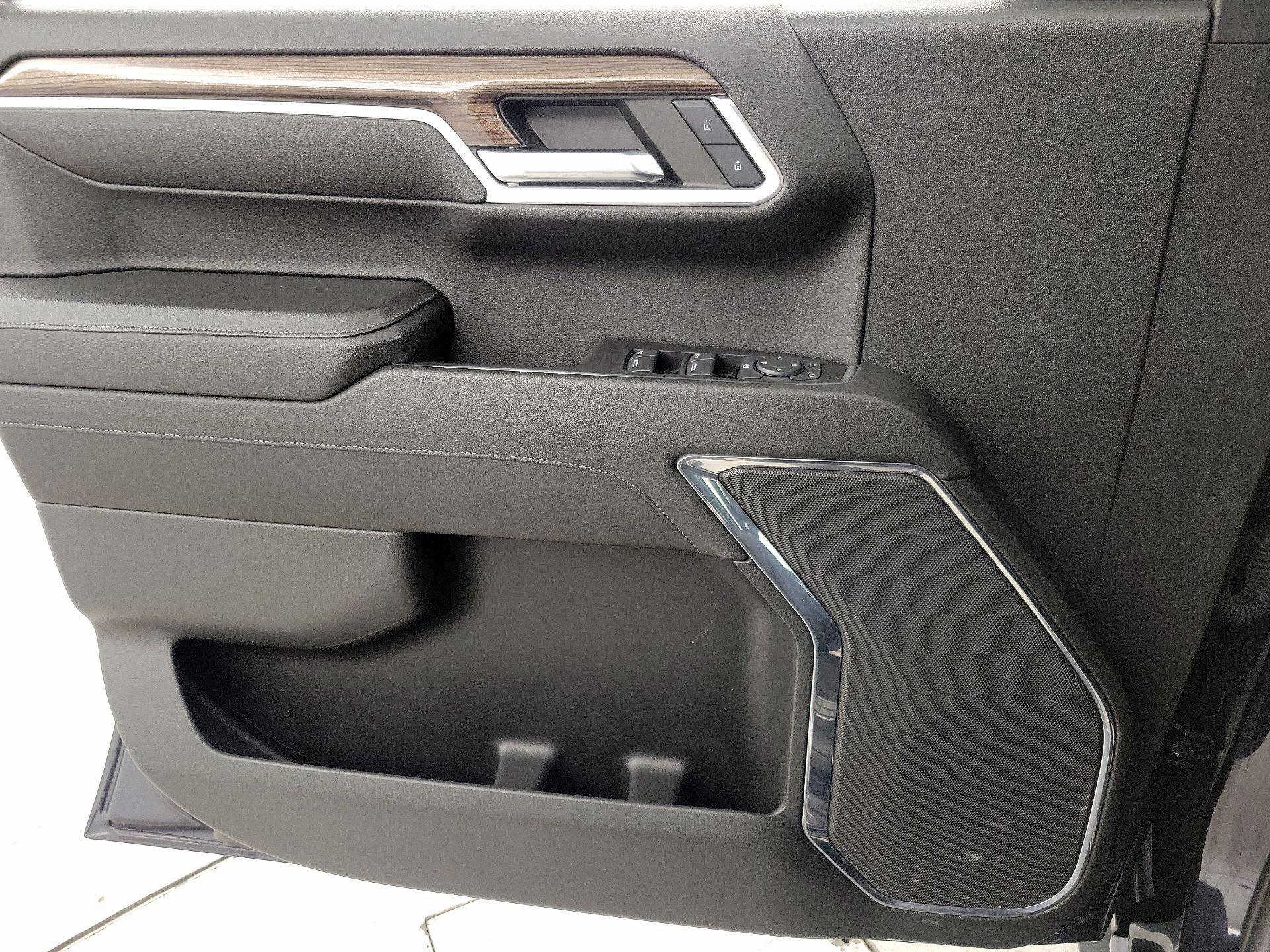 Thumbnail: 2023 Chevrolet Silverado 1500 - 12