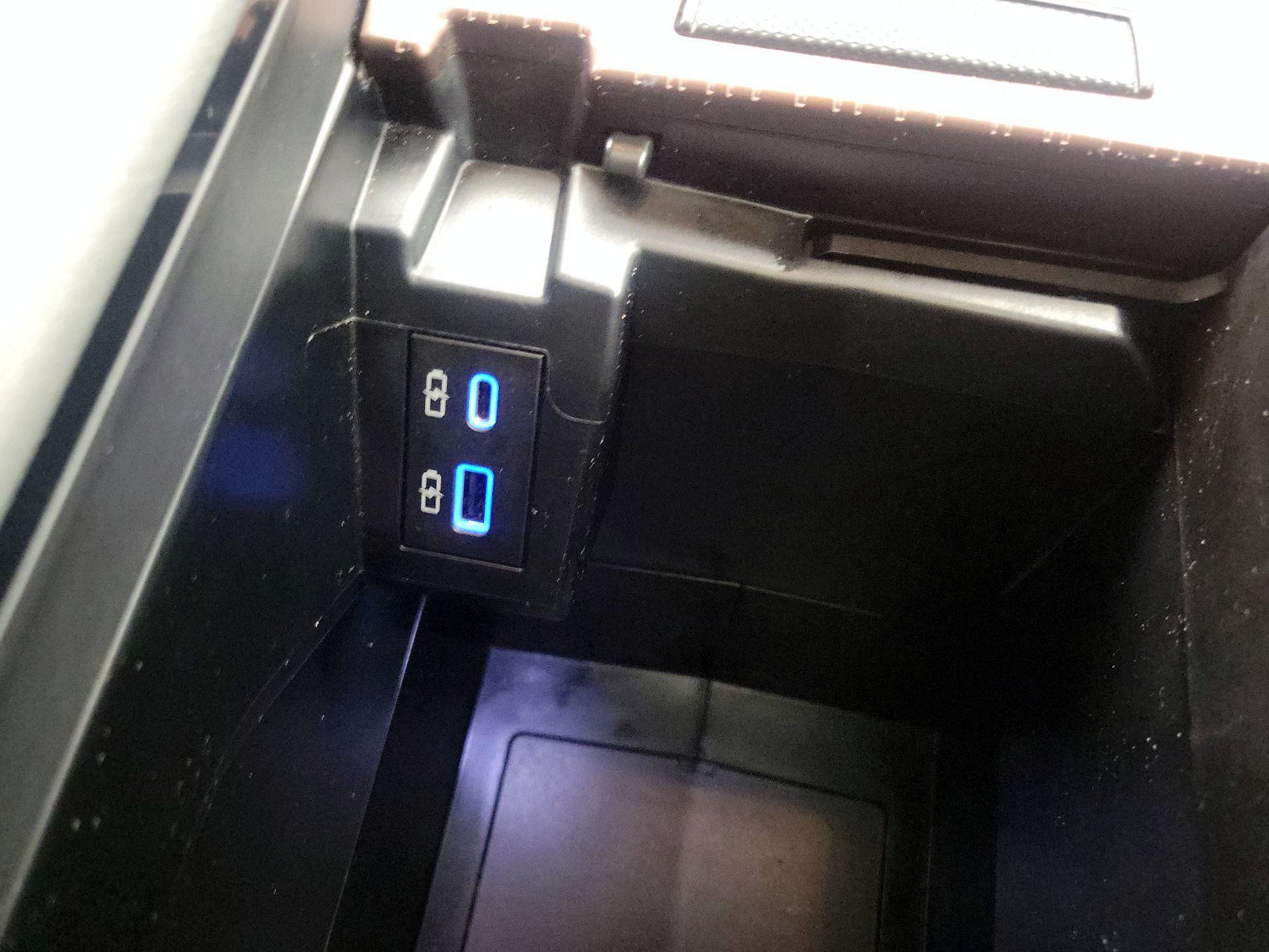 Thumbnail: 2024 Toyota Sienna - 18