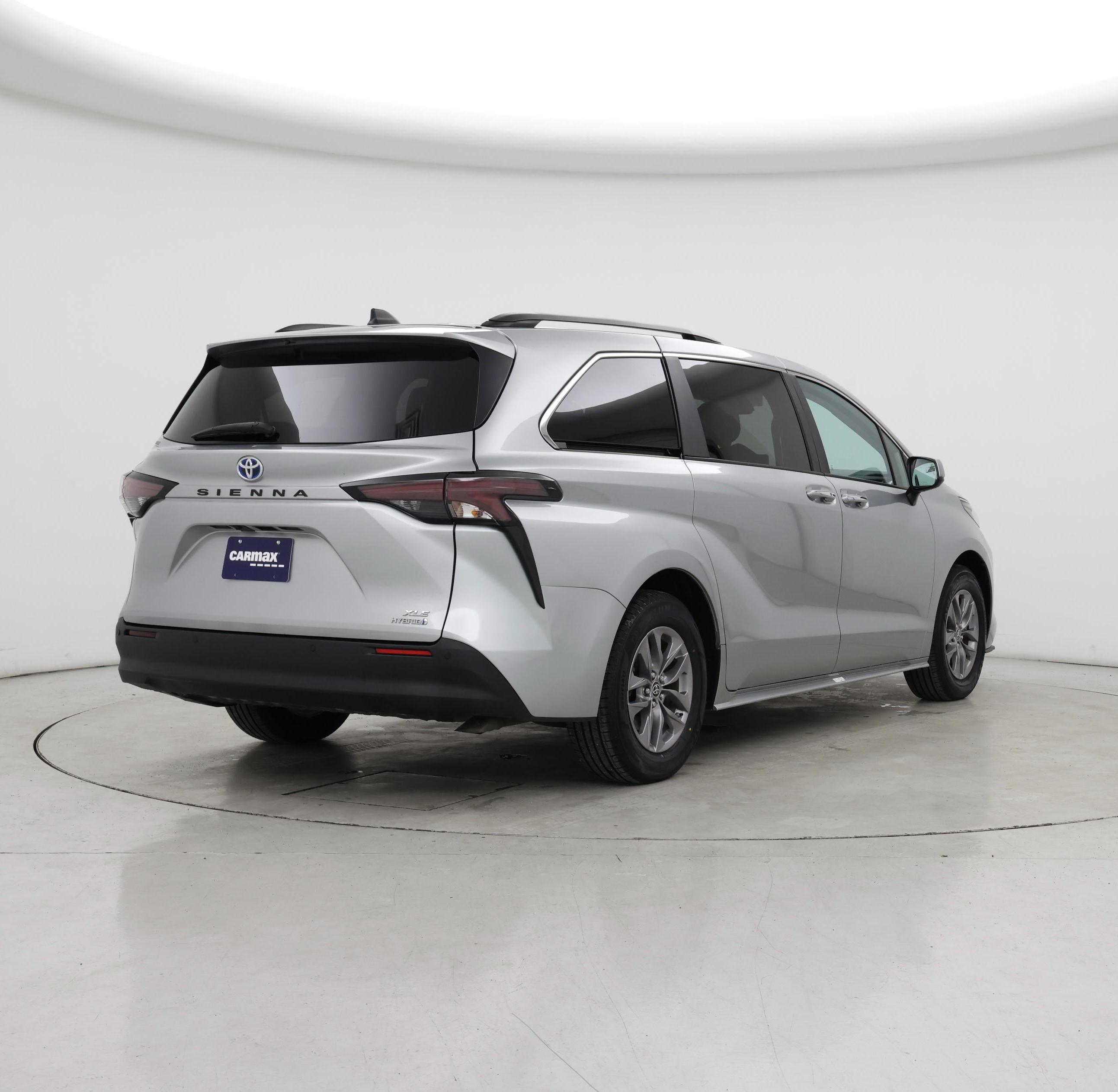 Thumbnail: 2024 Toyota Sienna - 8