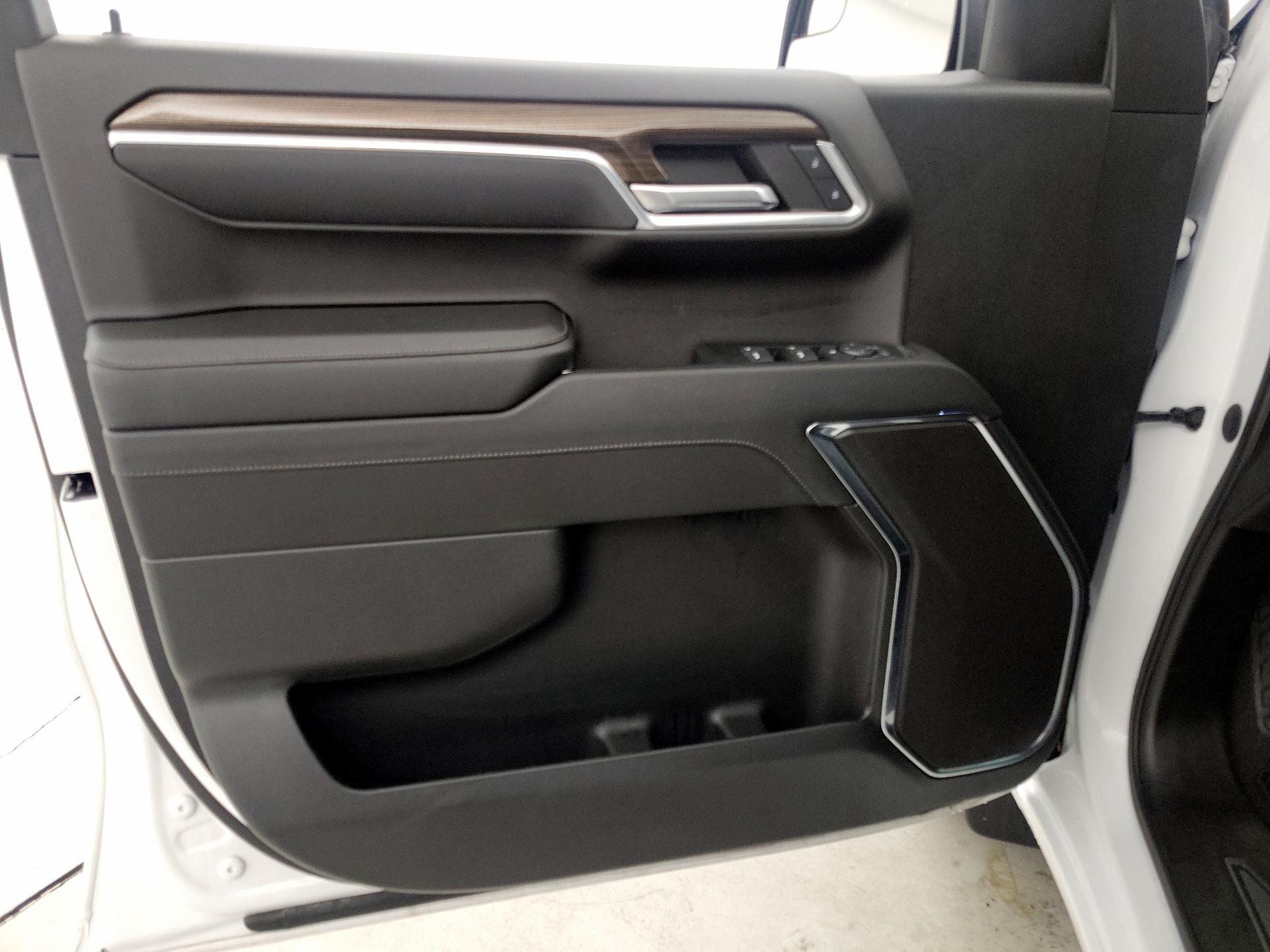 Thumbnail: 2023 Chevrolet Silverado 1500 - 12