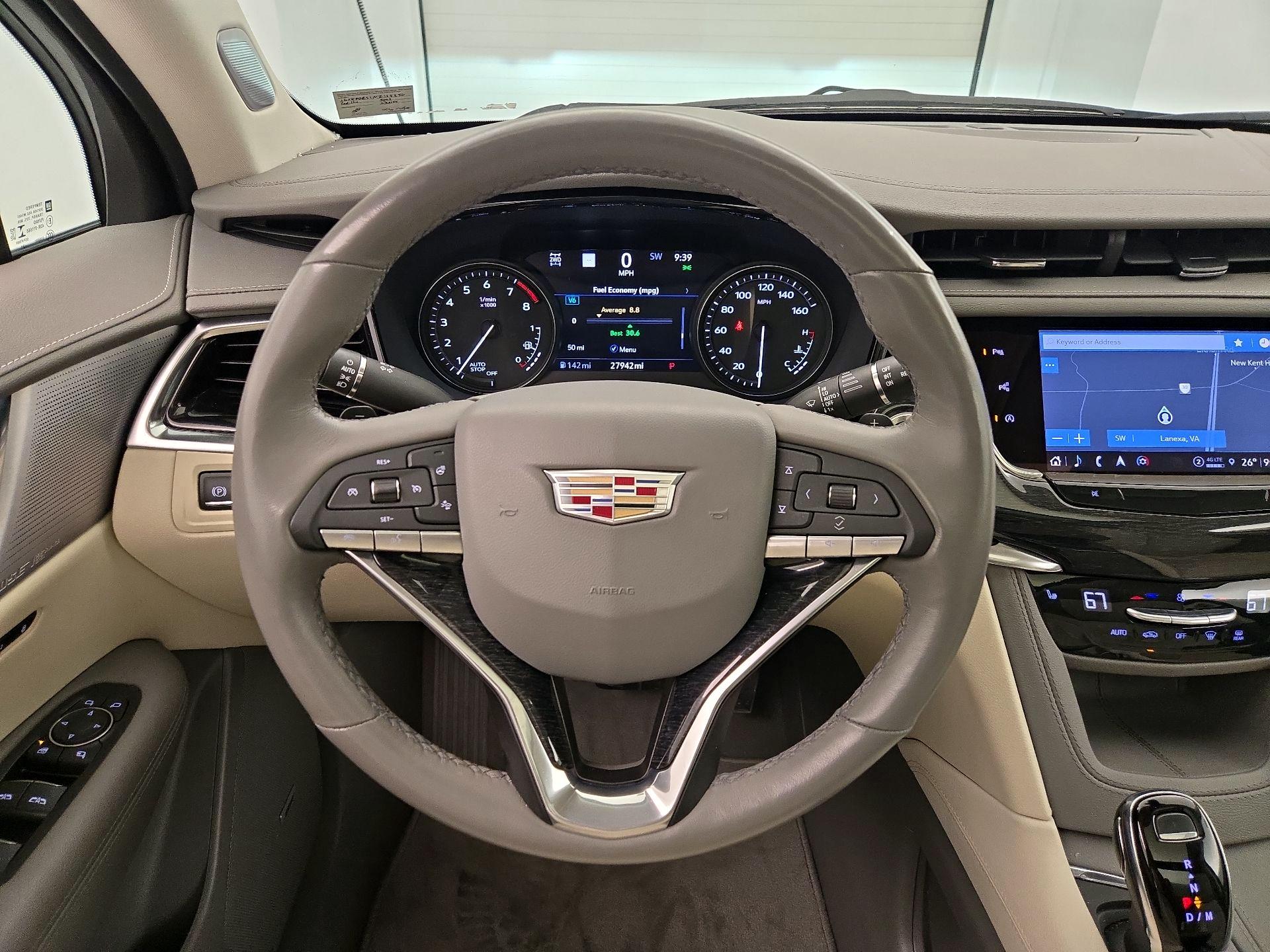 Thumbnail: 2022 Cadillac XT6 - 10