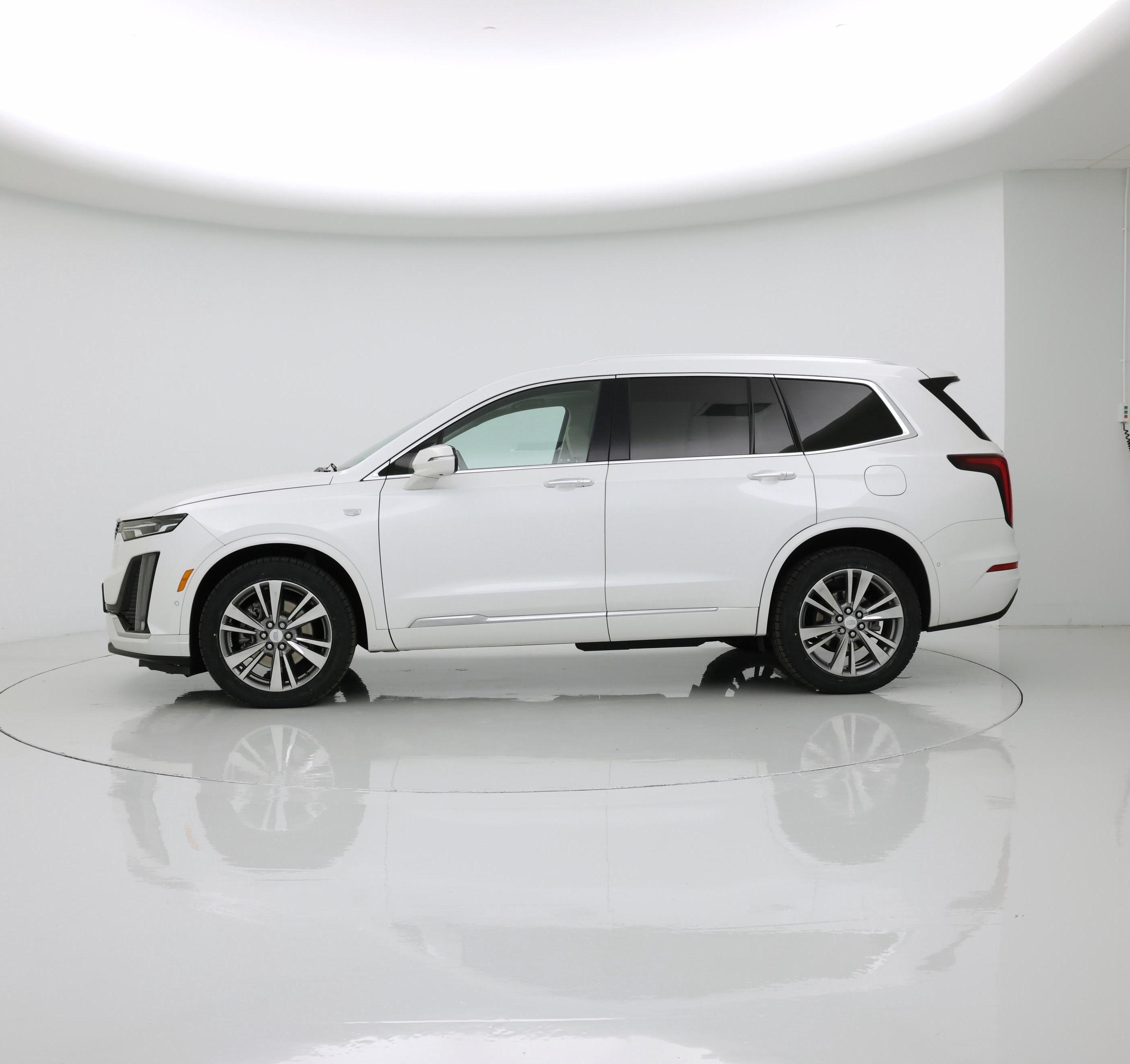 Thumbnail: 2022 Cadillac XT6 - 3