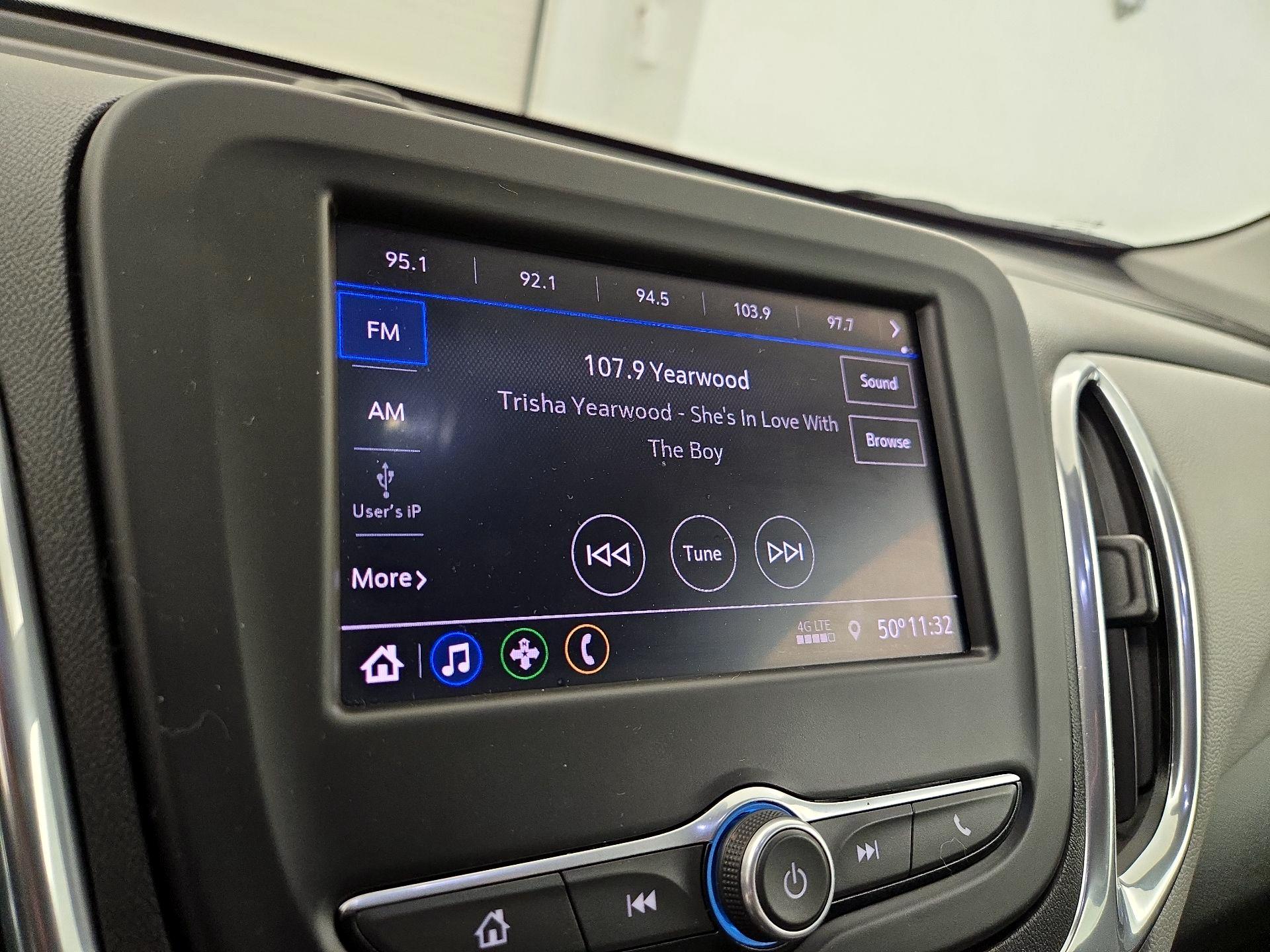 Thumbnail: 2020 Chevrolet Equinox - 15