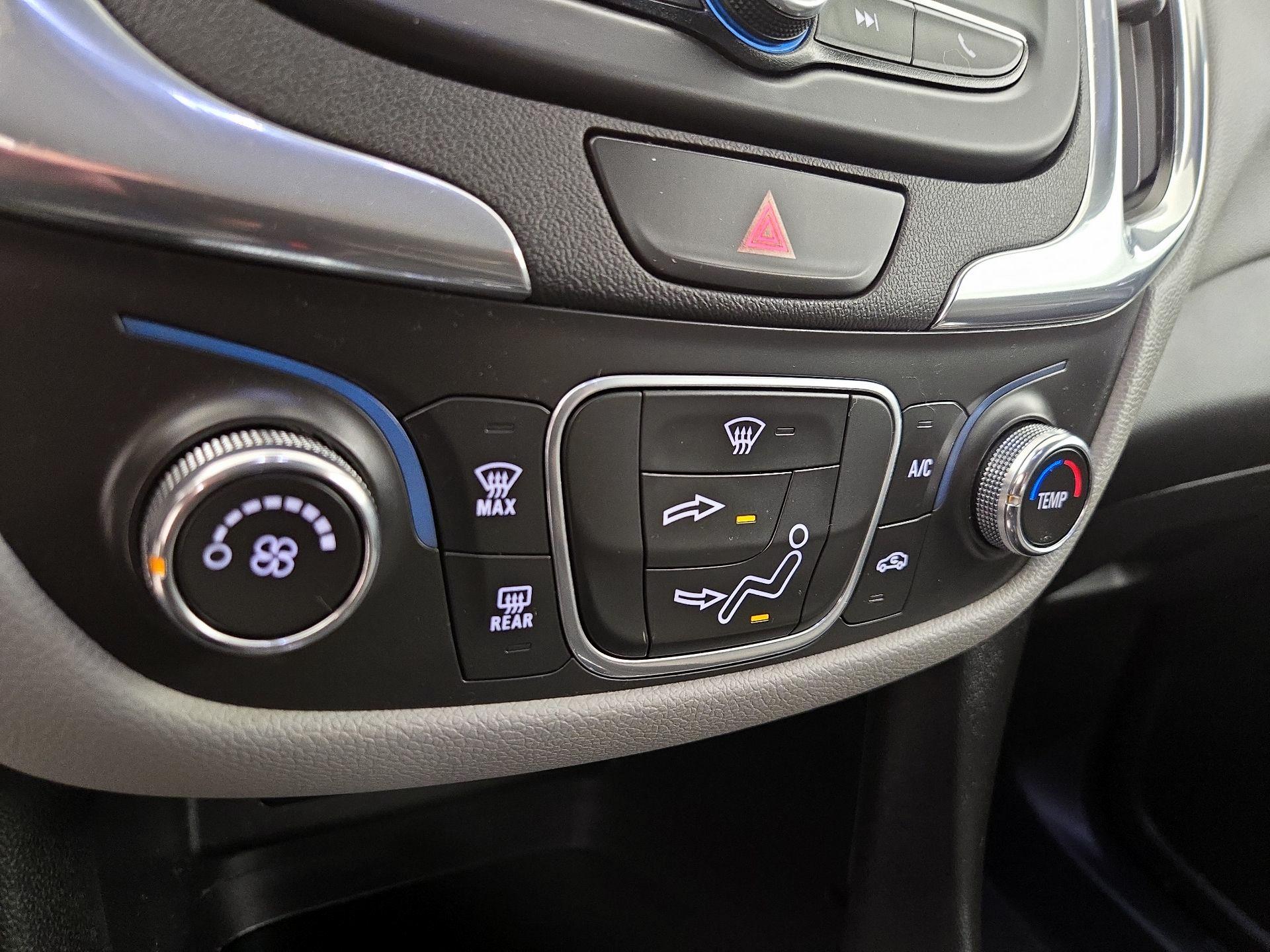 Thumbnail: 2020 Chevrolet Equinox - 16