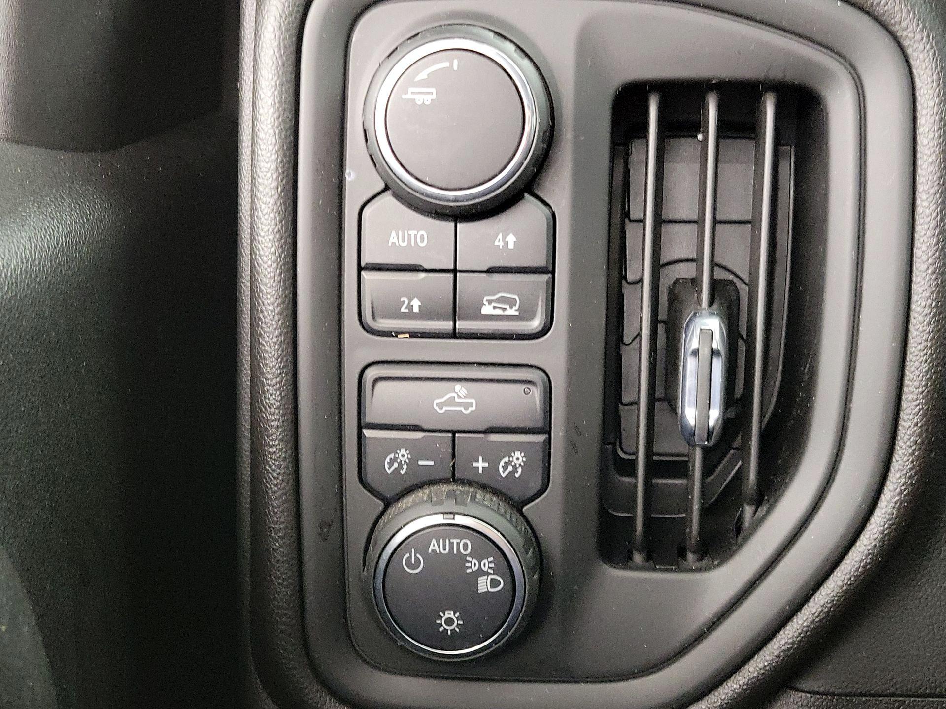 Thumbnail: 2024 Chevrolet Silverado 1500 - 13