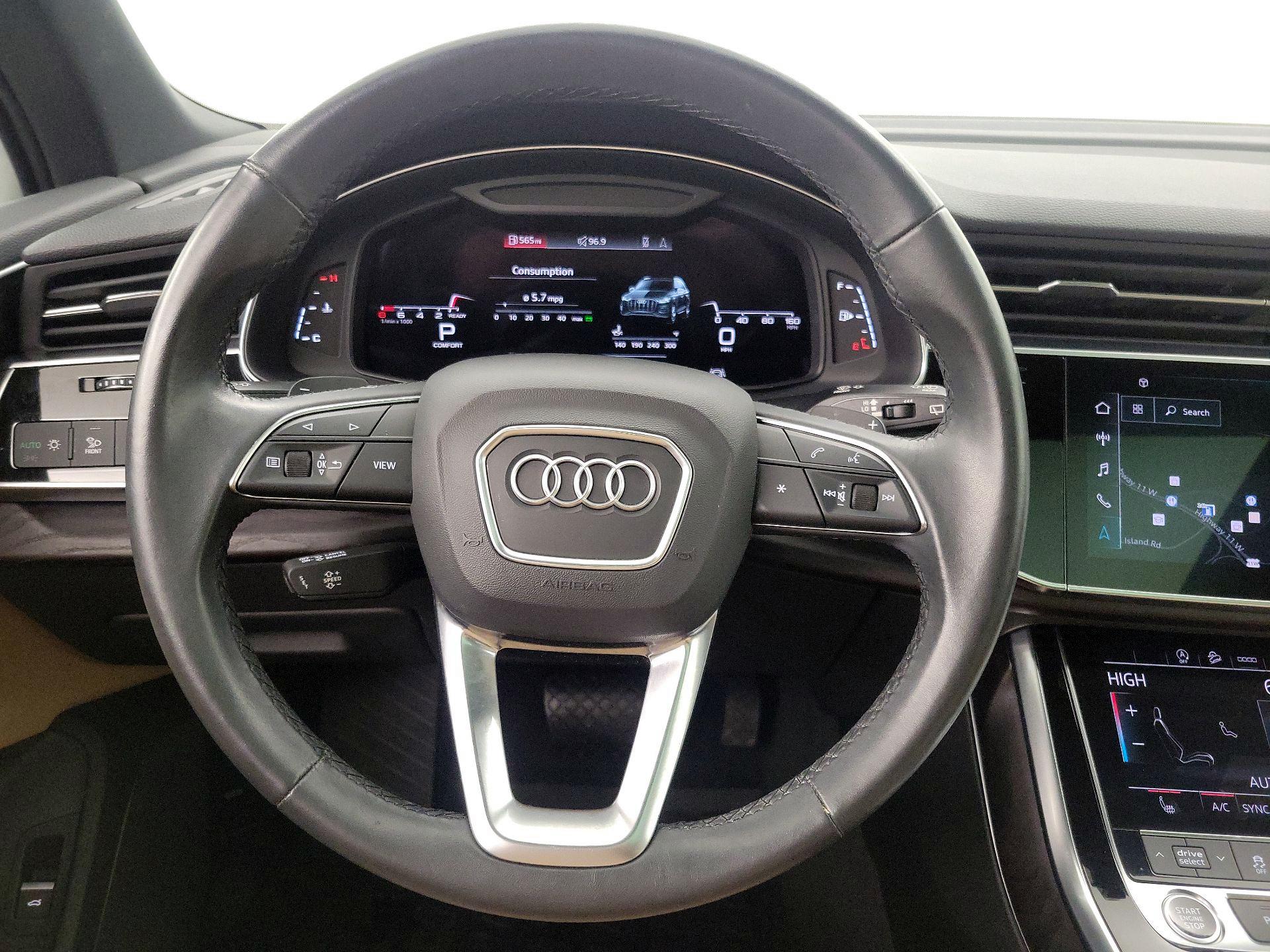 Thumbnail: 2021 Audi Q7 - 10