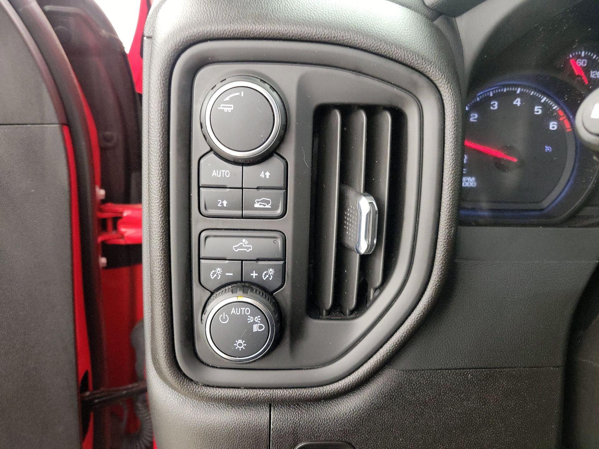 Thumbnail: 2022 Chevrolet Silverado 1500 - 13