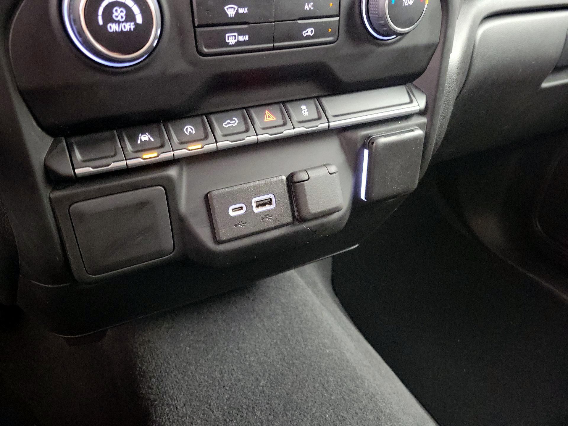 Thumbnail: 2022 Chevrolet Silverado 1500 - 18