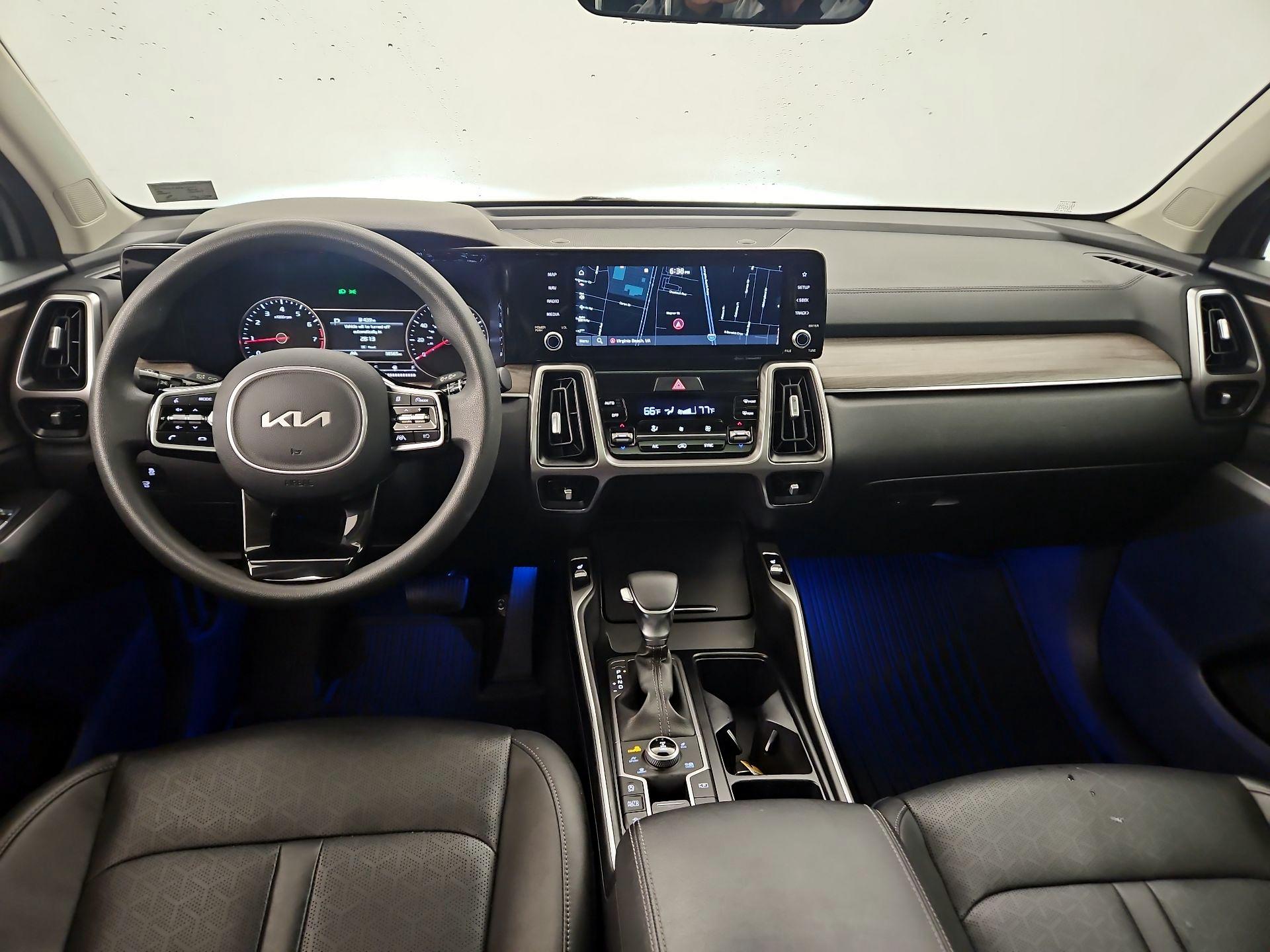 Thumbnail: 2022 Kia Sorento - 9