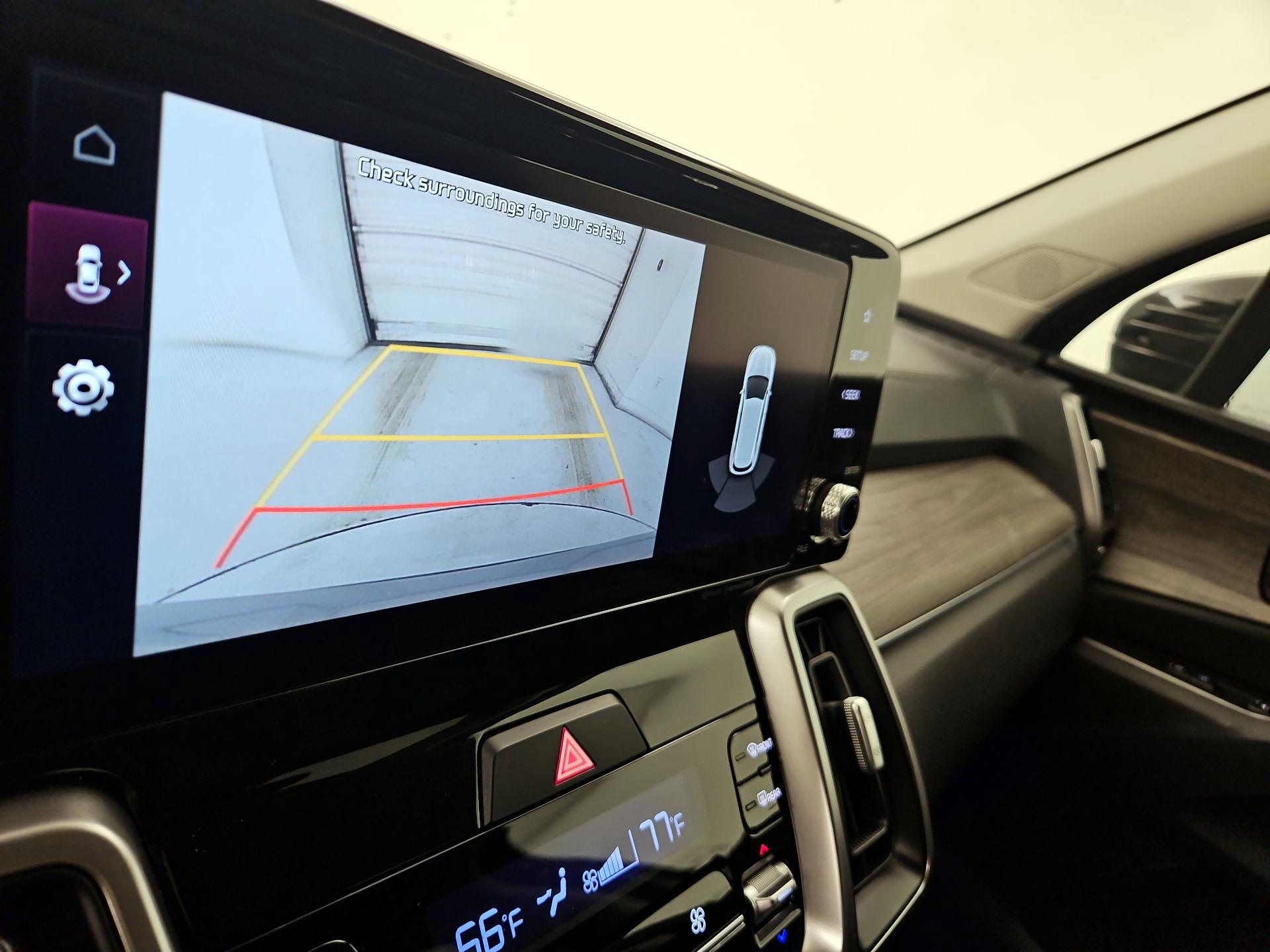 Thumbnail: 2022 Kia Sorento - 15