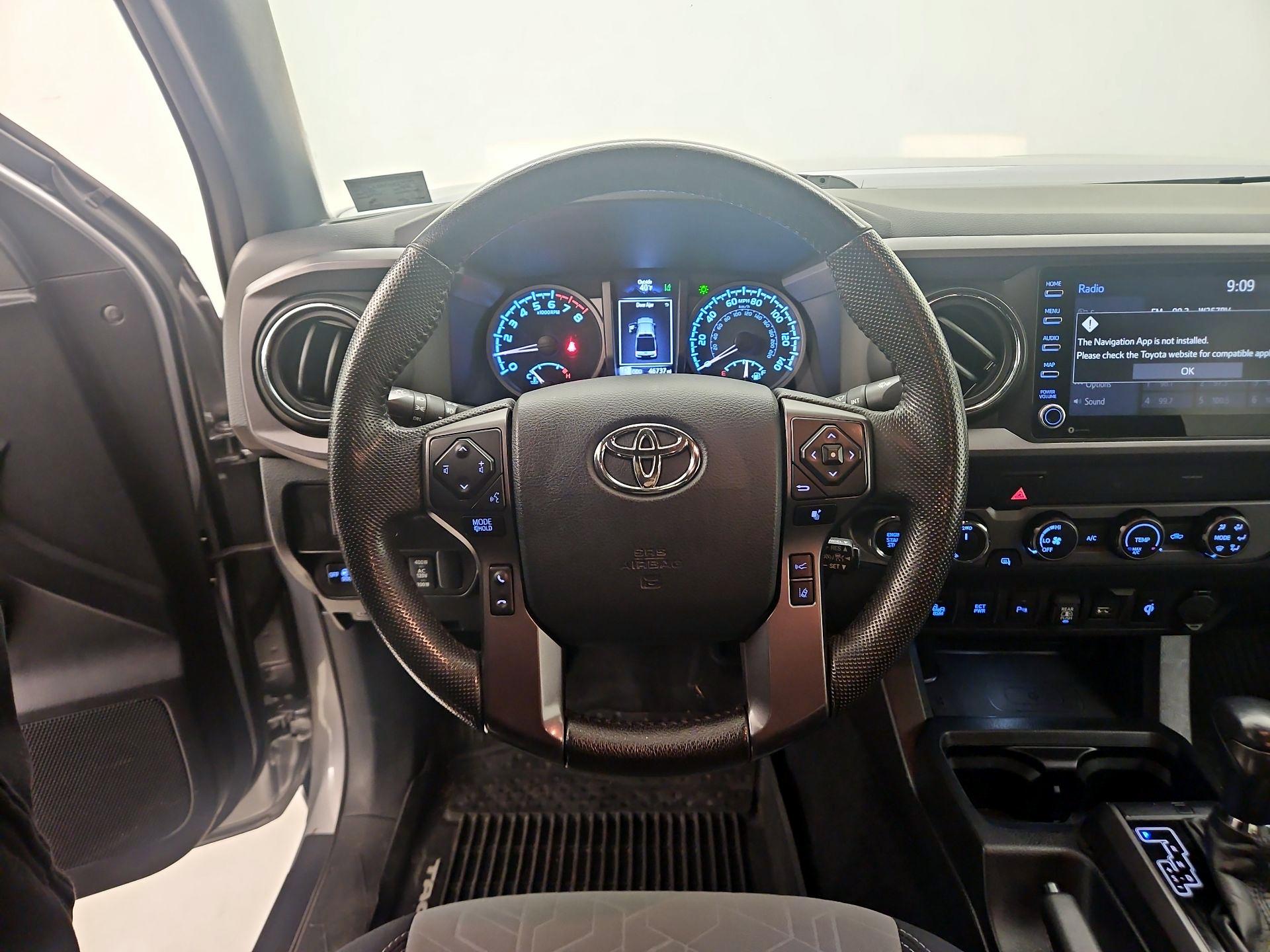 Thumbnail: 2020 Toyota Tacoma - 10