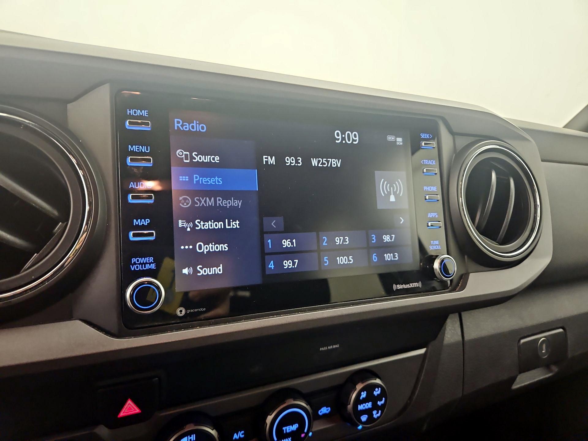 Thumbnail: 2020 Toyota Tacoma - 15