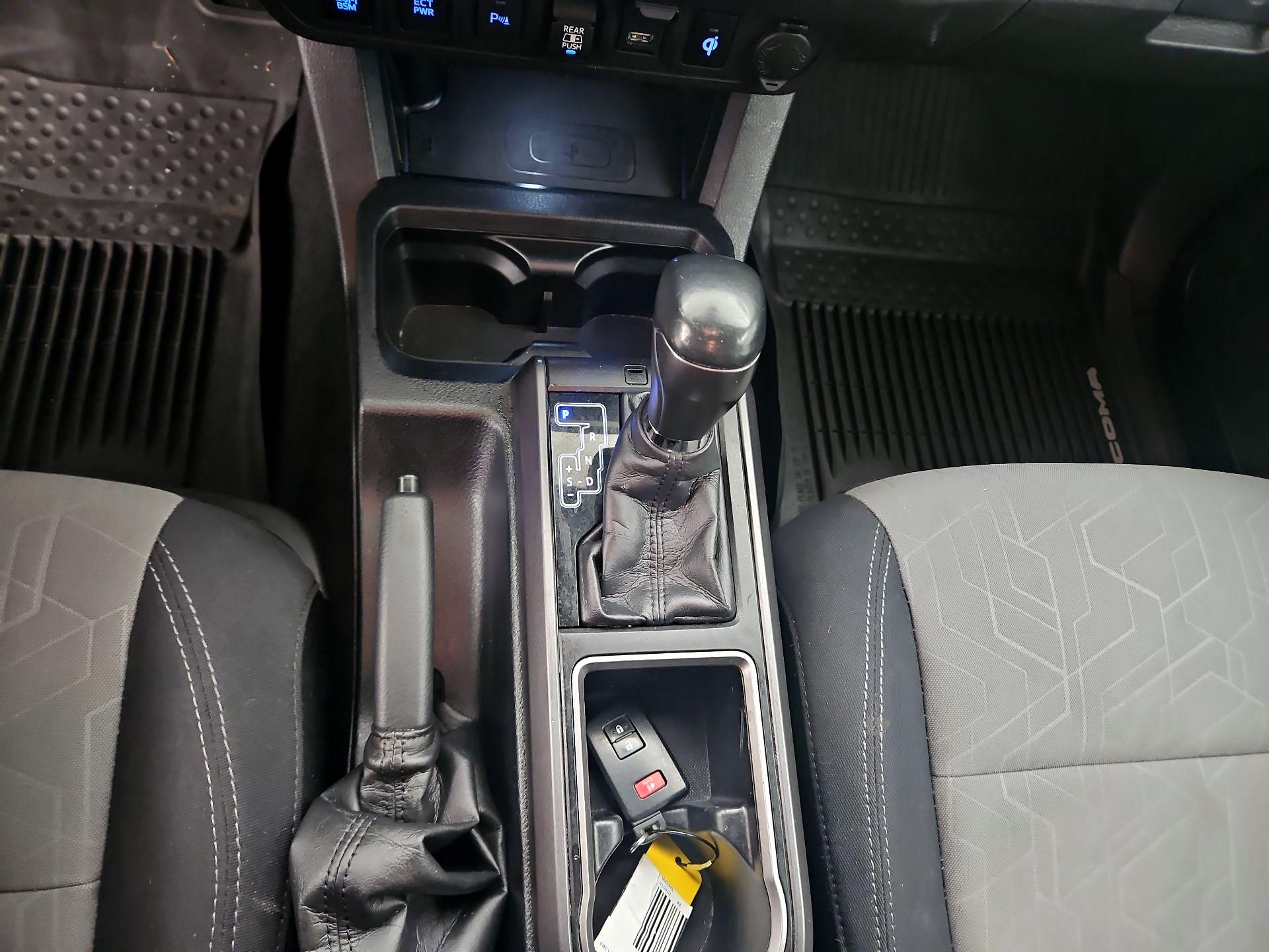 Thumbnail: 2020 Toyota Tacoma - 17