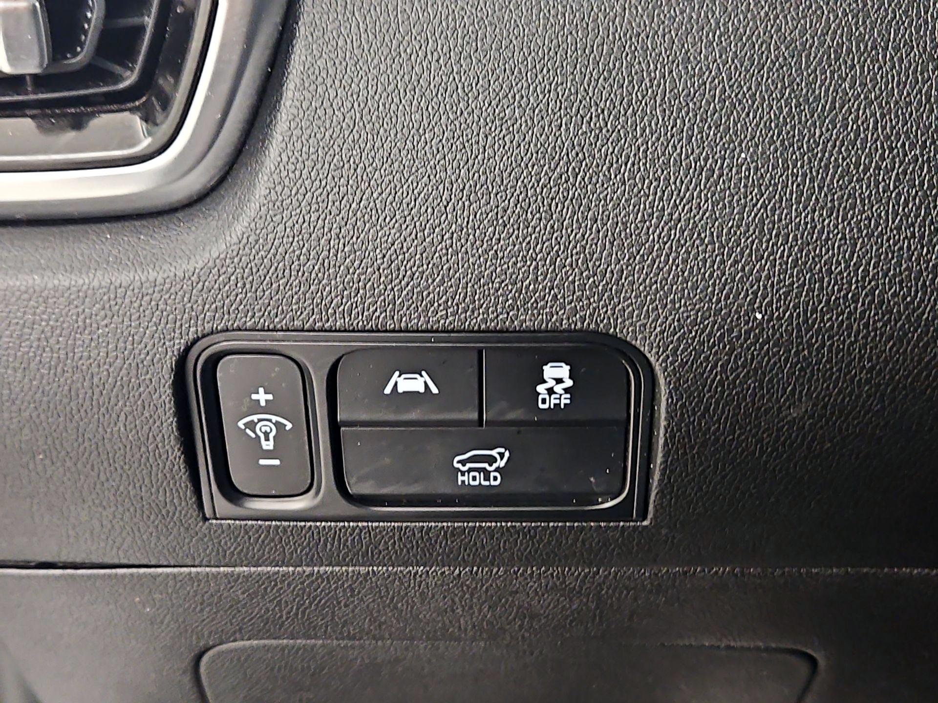 Thumbnail: 2023 Kia Sorento - 13